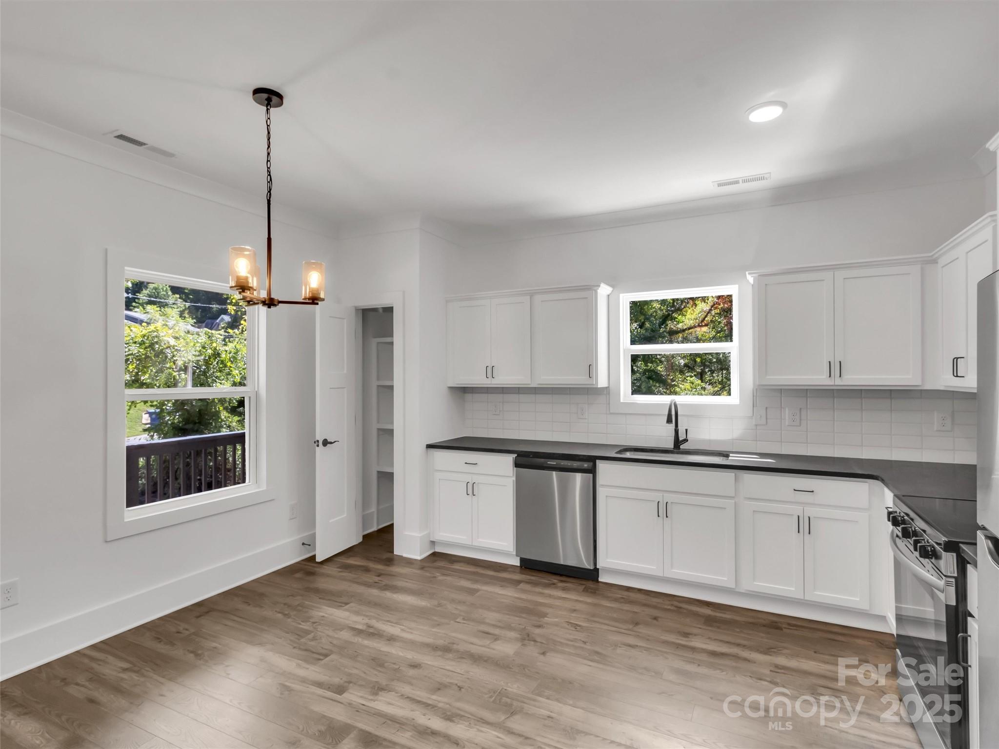 12 Whitson Road Property Photo 4