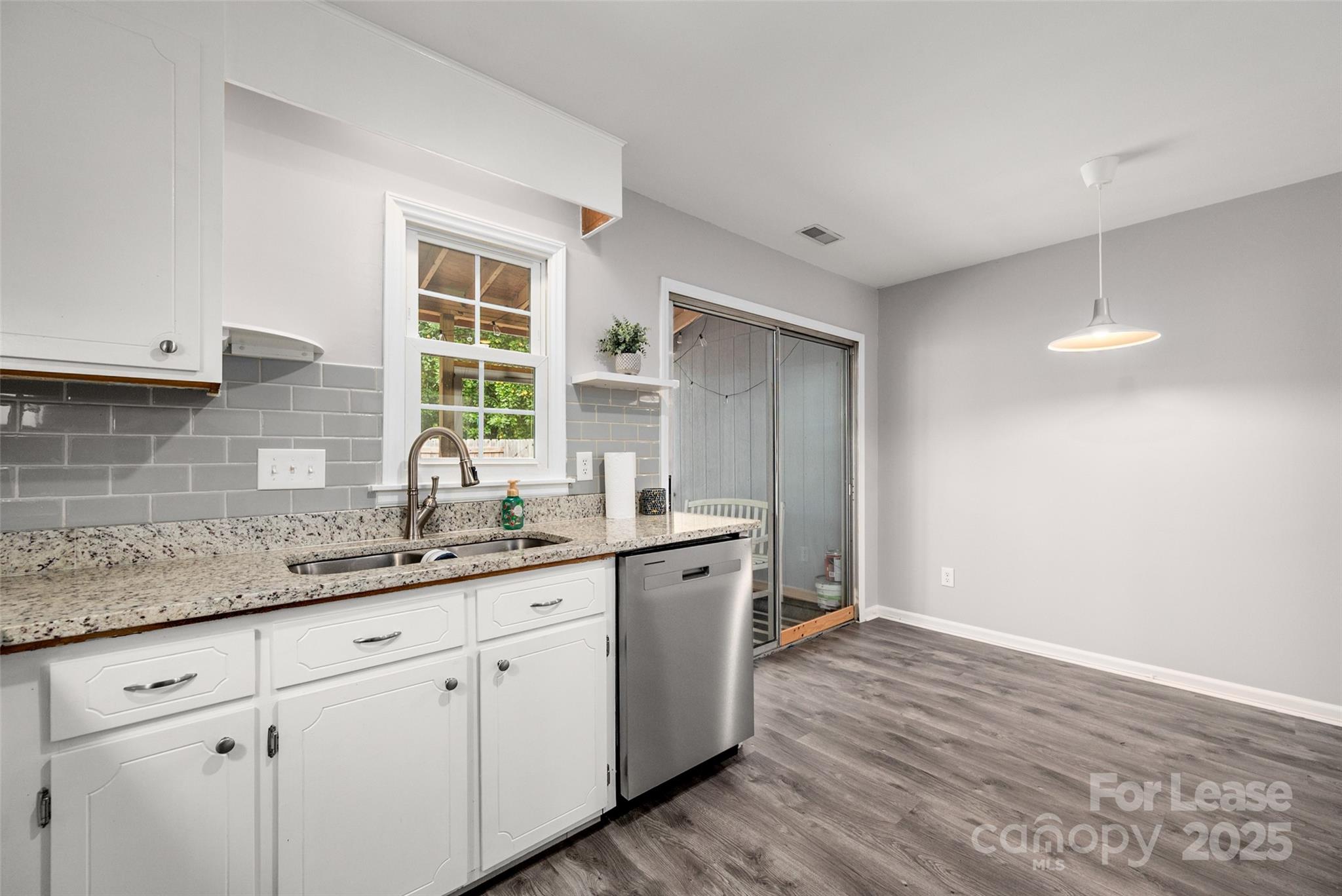 1422 Delane Avenue 9 Property Photo 4