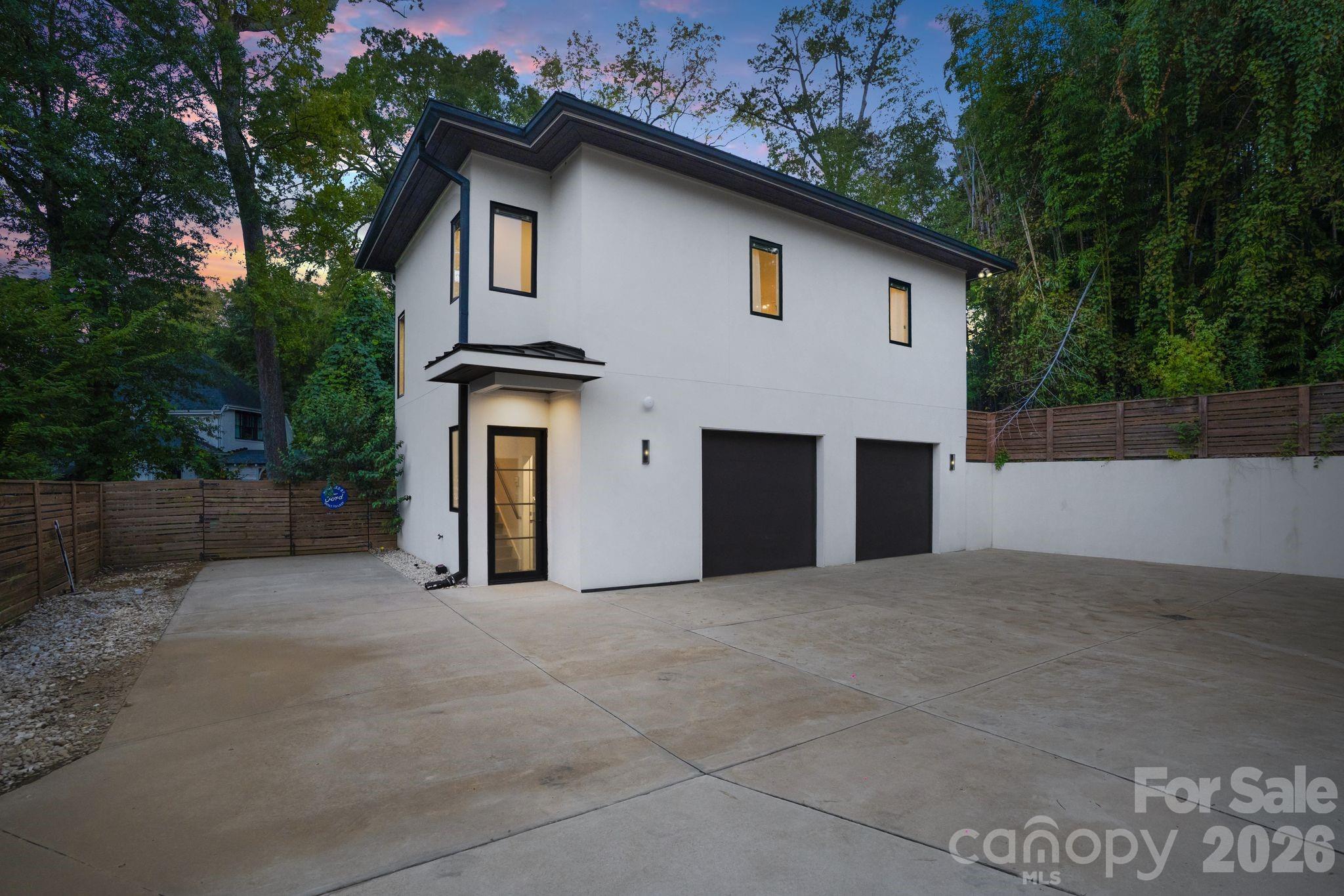 1516 Princeton Avenue Property Photo 4