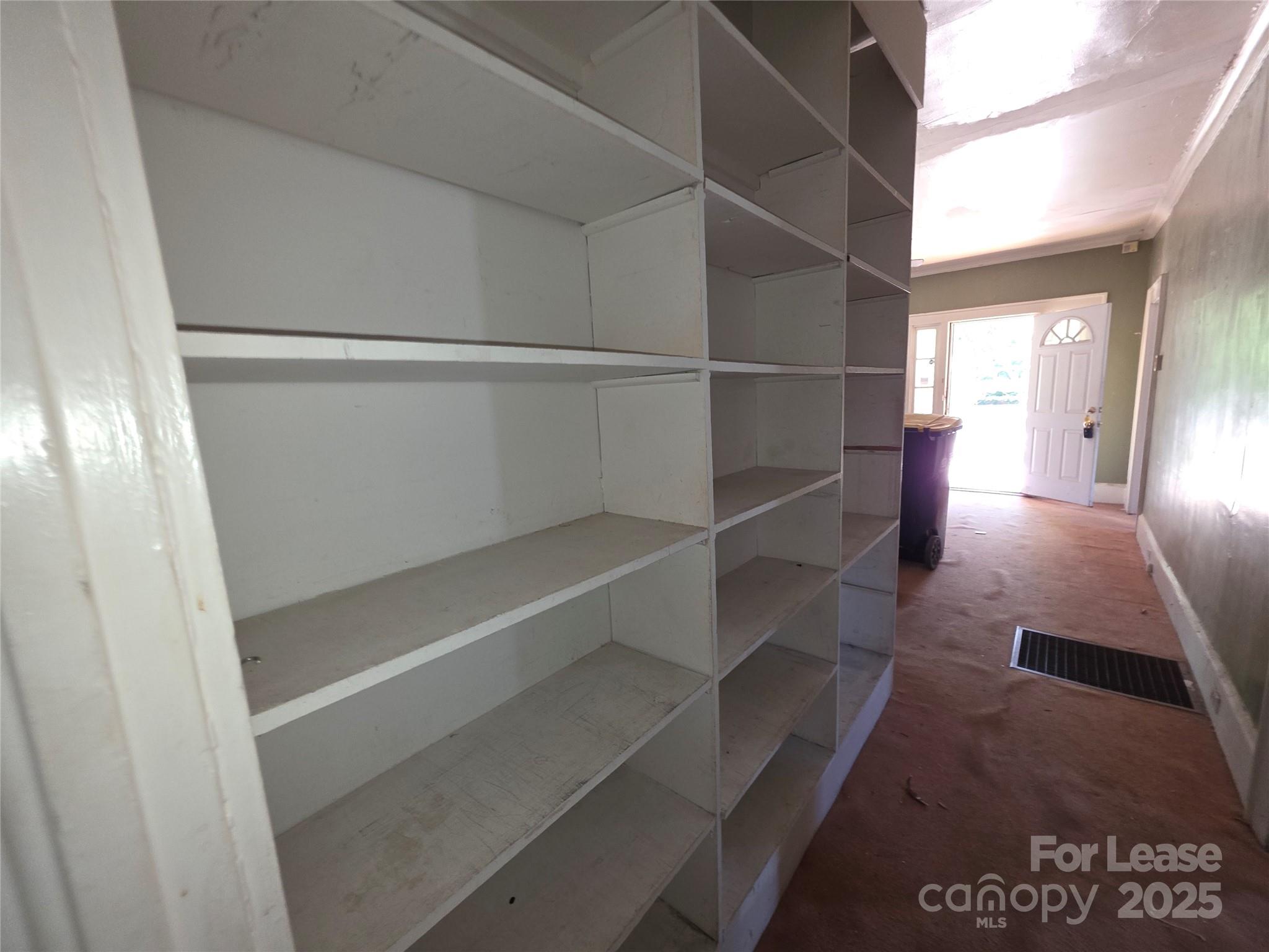 1323 The Plaza None Property Photo 11