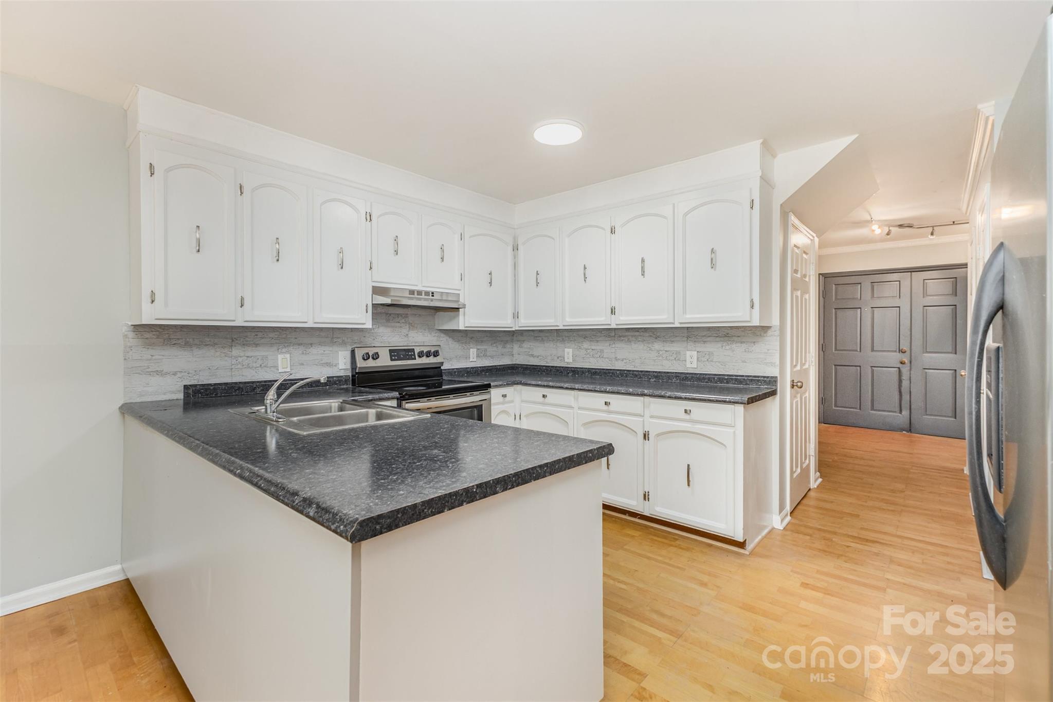 4529 Creemore Drive Property Photo 13