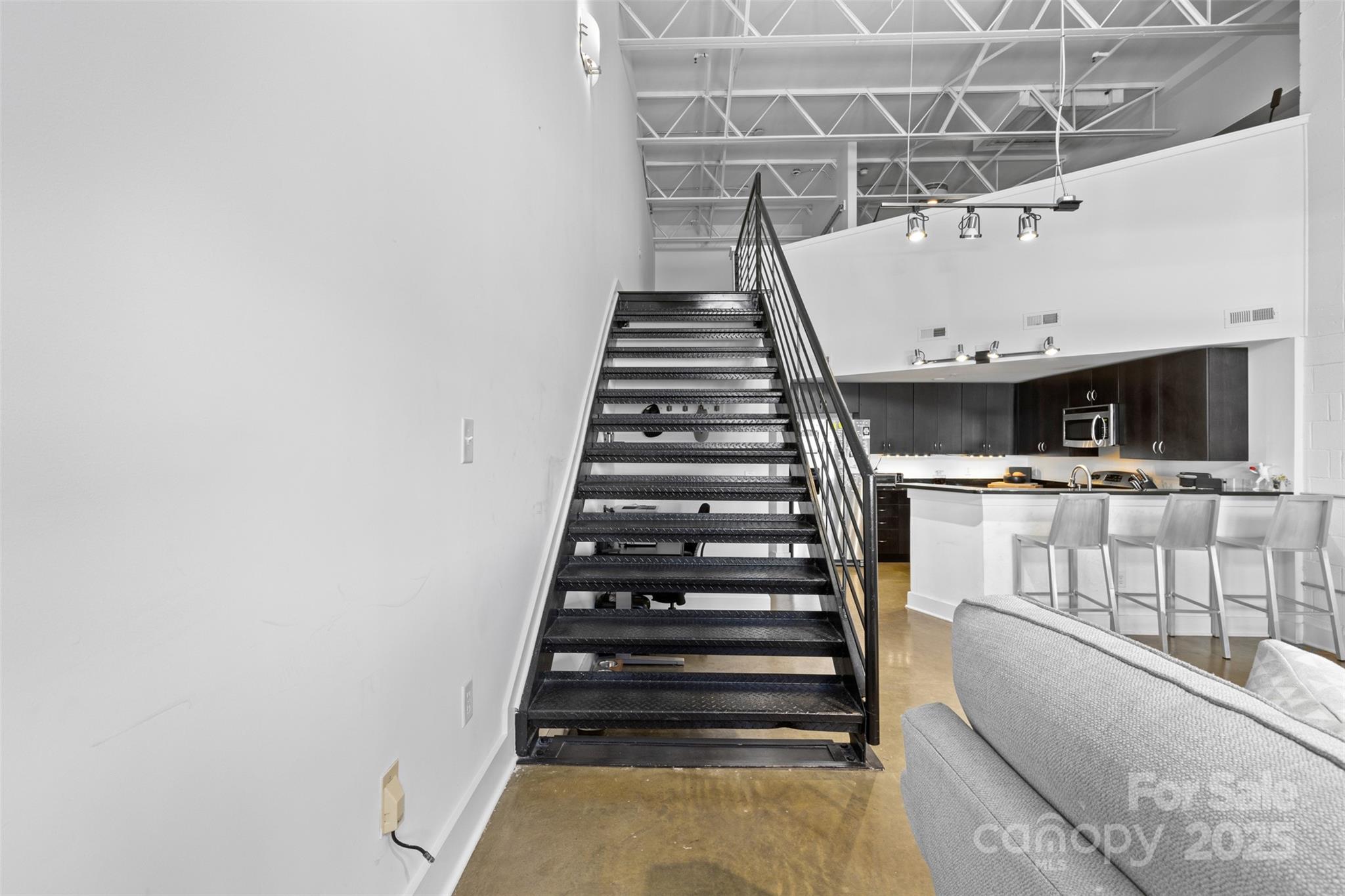 925 Westmere Avenue Property Photo 16