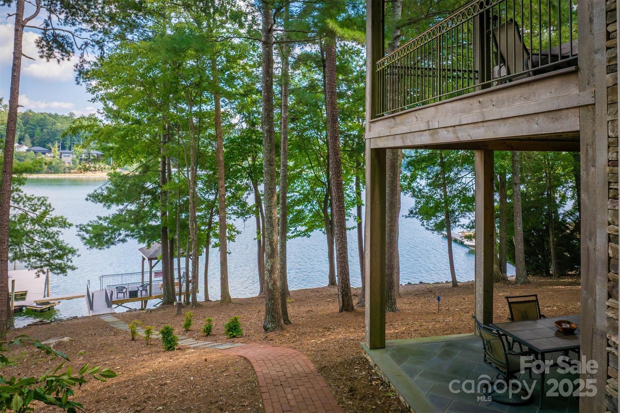 1831 Sandy Cove Drive Property Photo 4