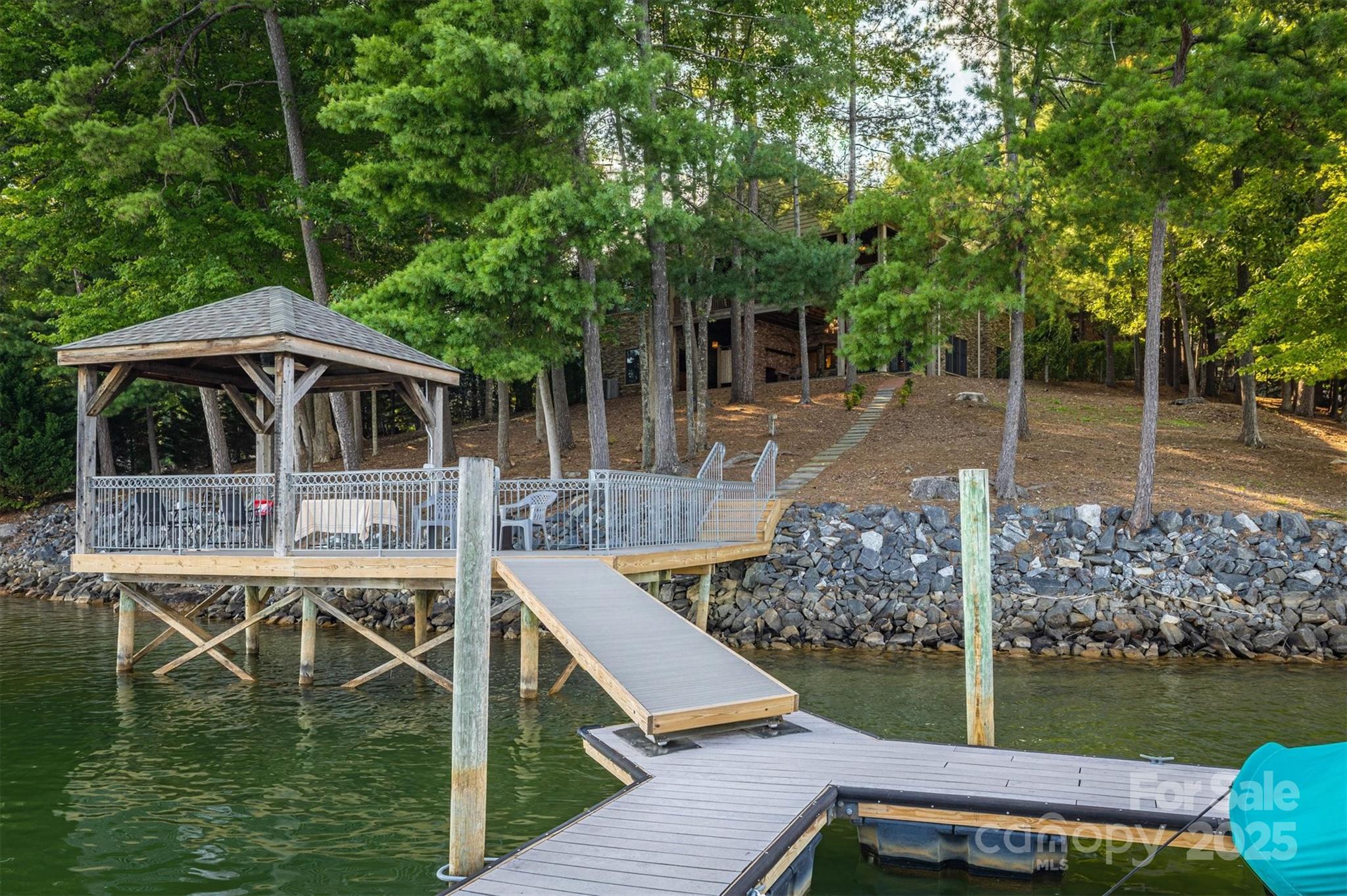 1831 Sandy Cove Drive Property Photo 8