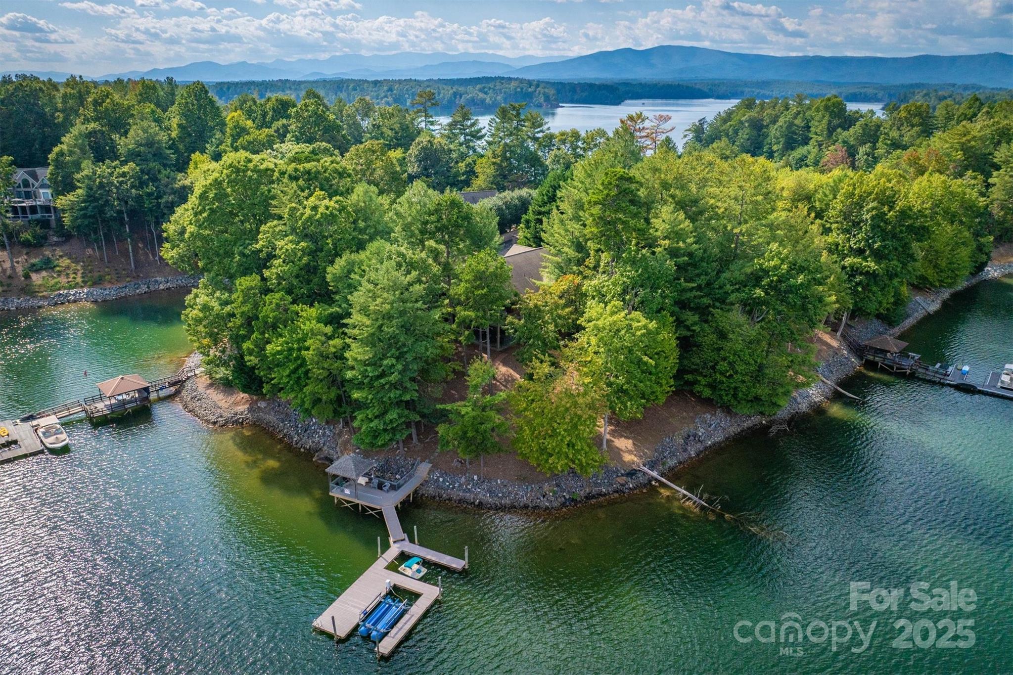 1831 Sandy Cove Drive Property Photo 10
