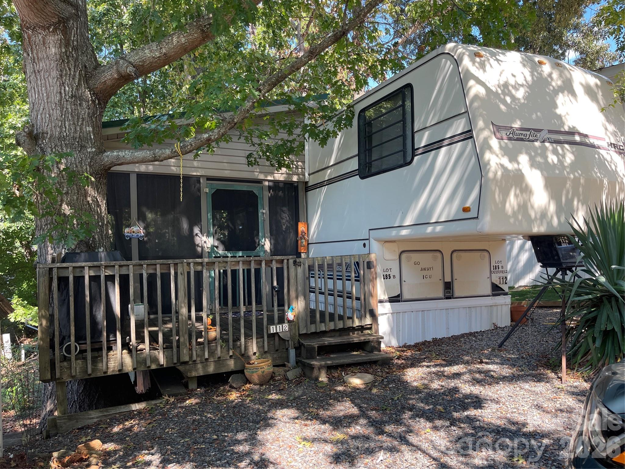 112 Deerfield Drive 185b Property Photo 1