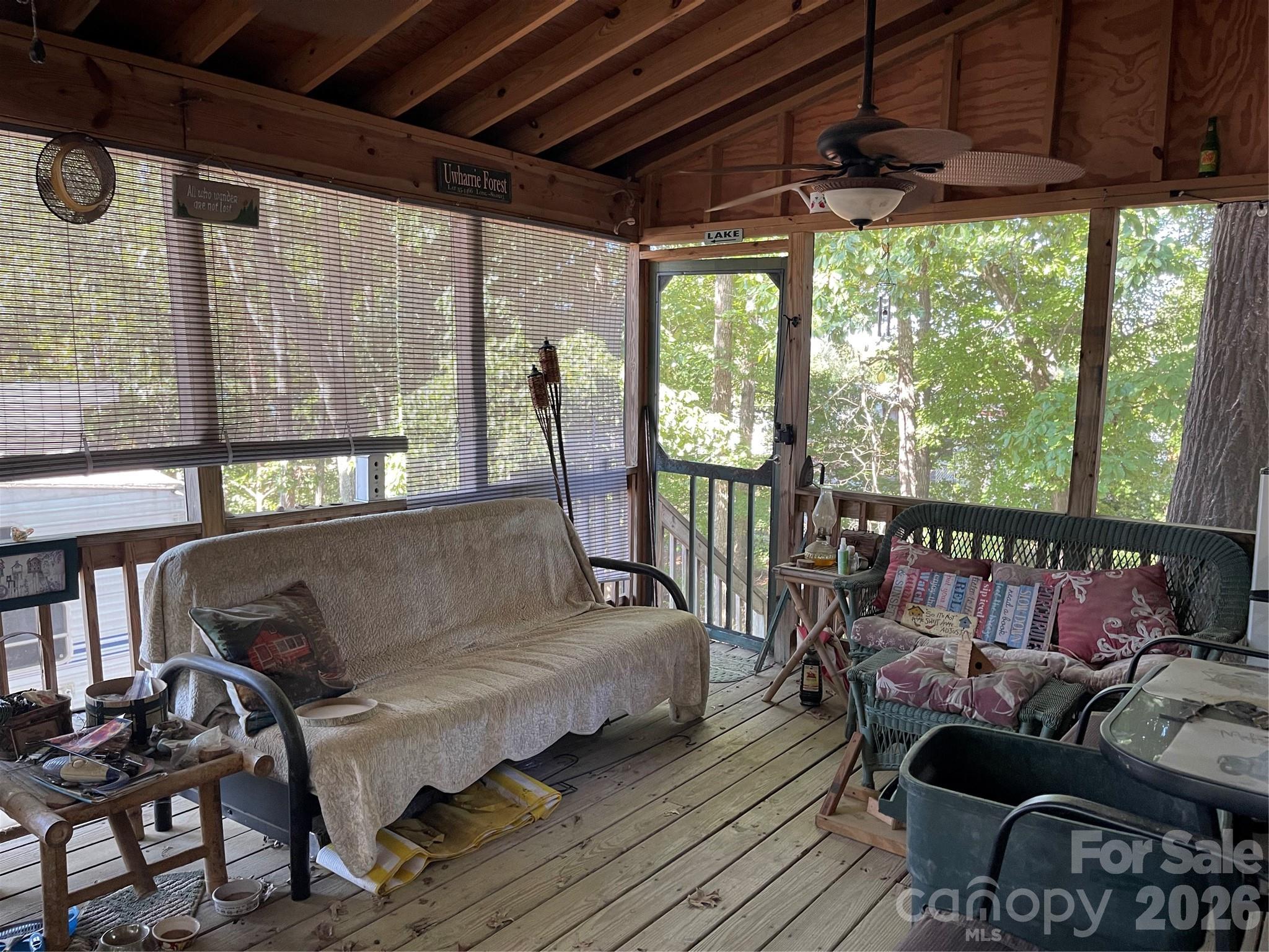112 Deerfield Drive 185b Property Photo 3