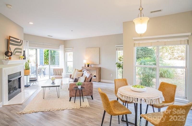 1125 Torrence Circle Property Photo 3