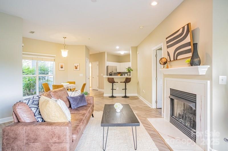 1125 Torrence Circle Property Photo 9