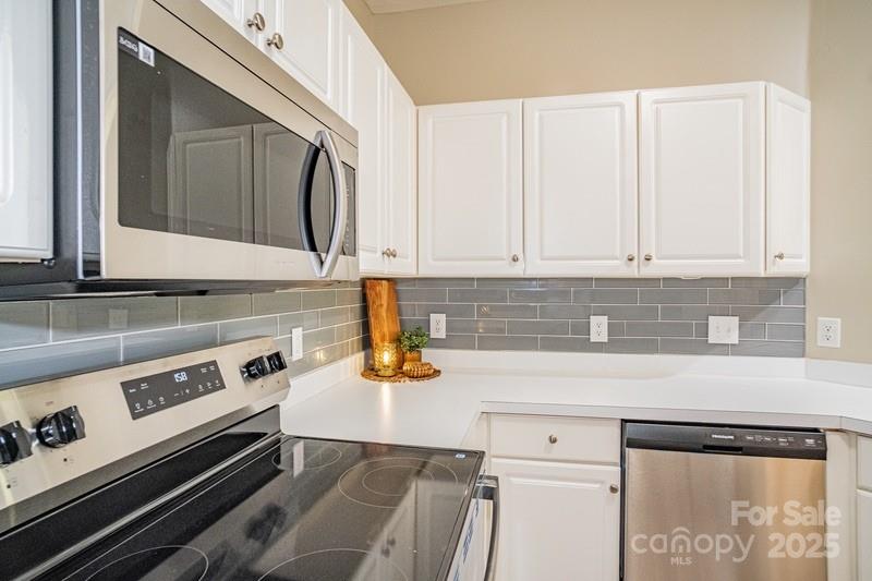 1125 Torrence Circle Property Photo 12