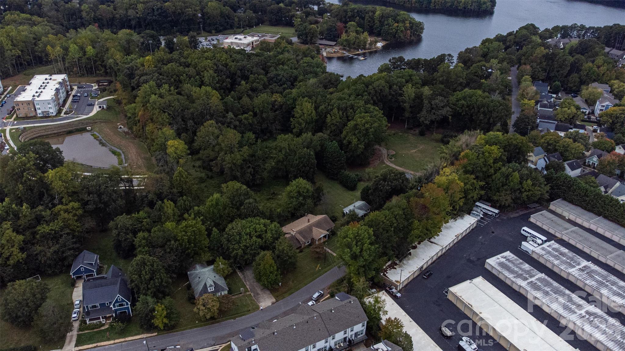 335 Catawba Avenue Property Photo 7