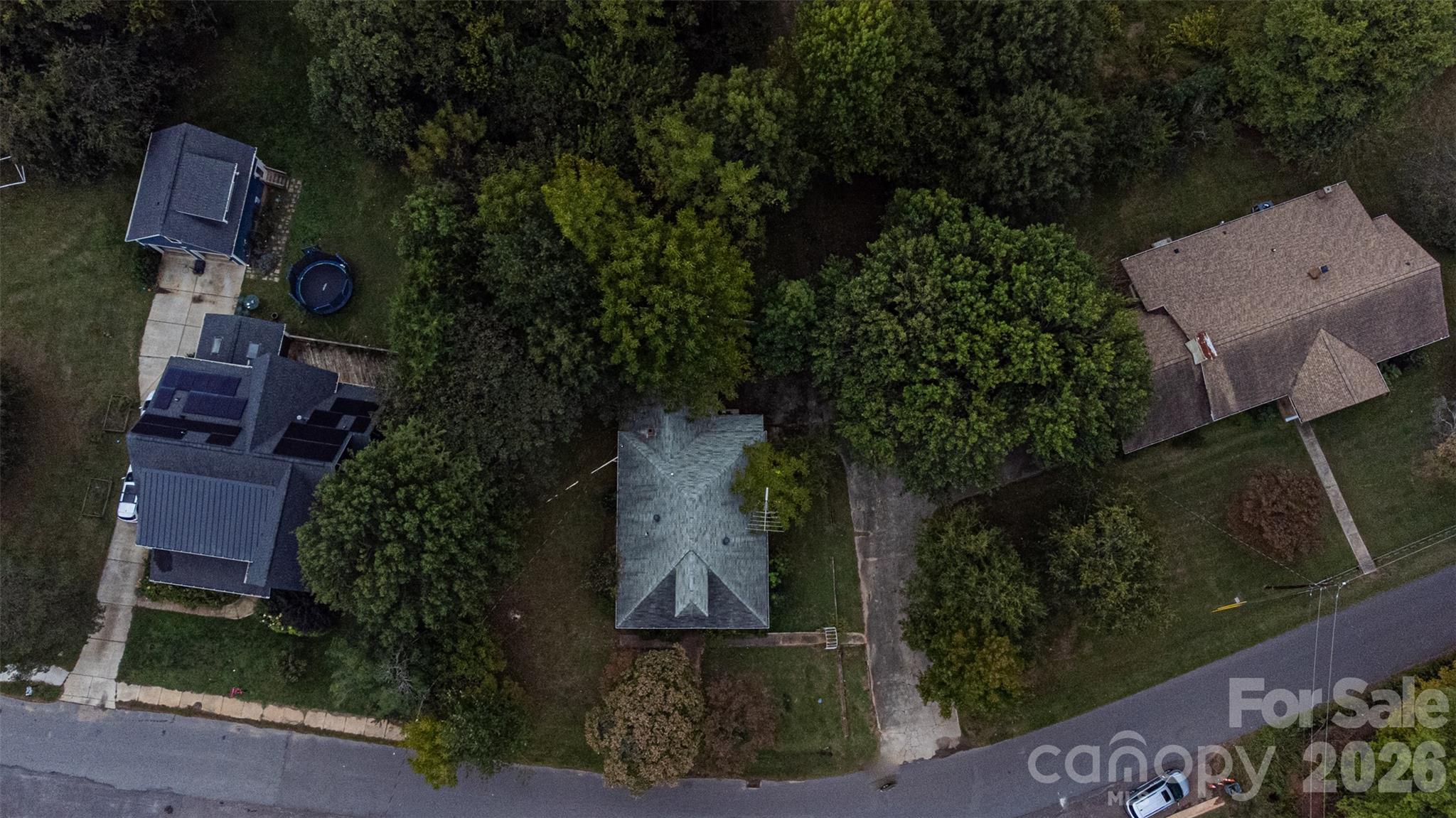 335 Catawba Avenue Property Photo 9