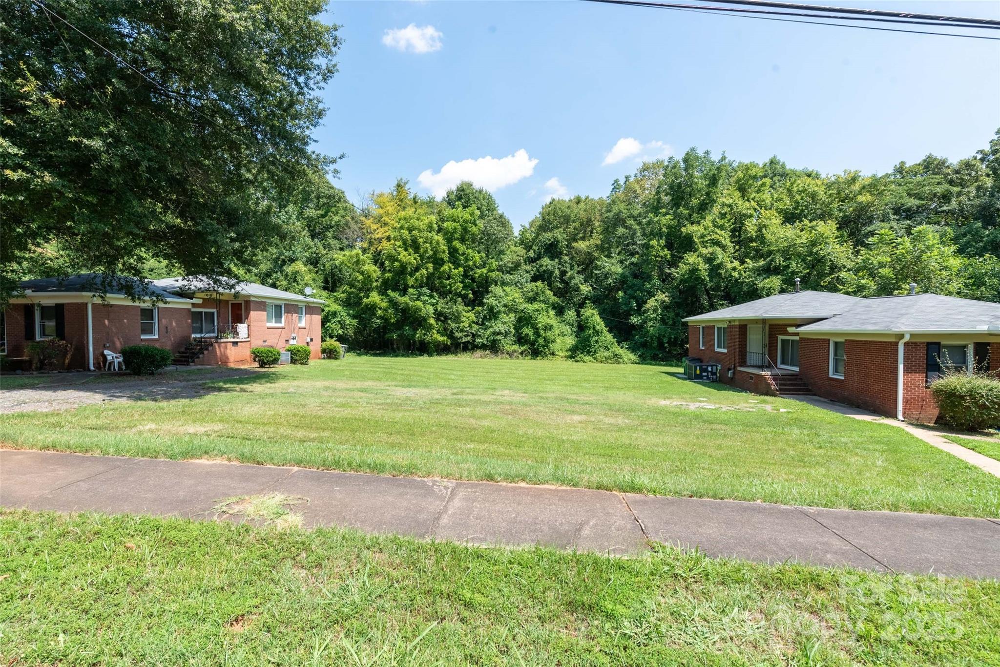 3108 Capitol Drive Property Photo 1