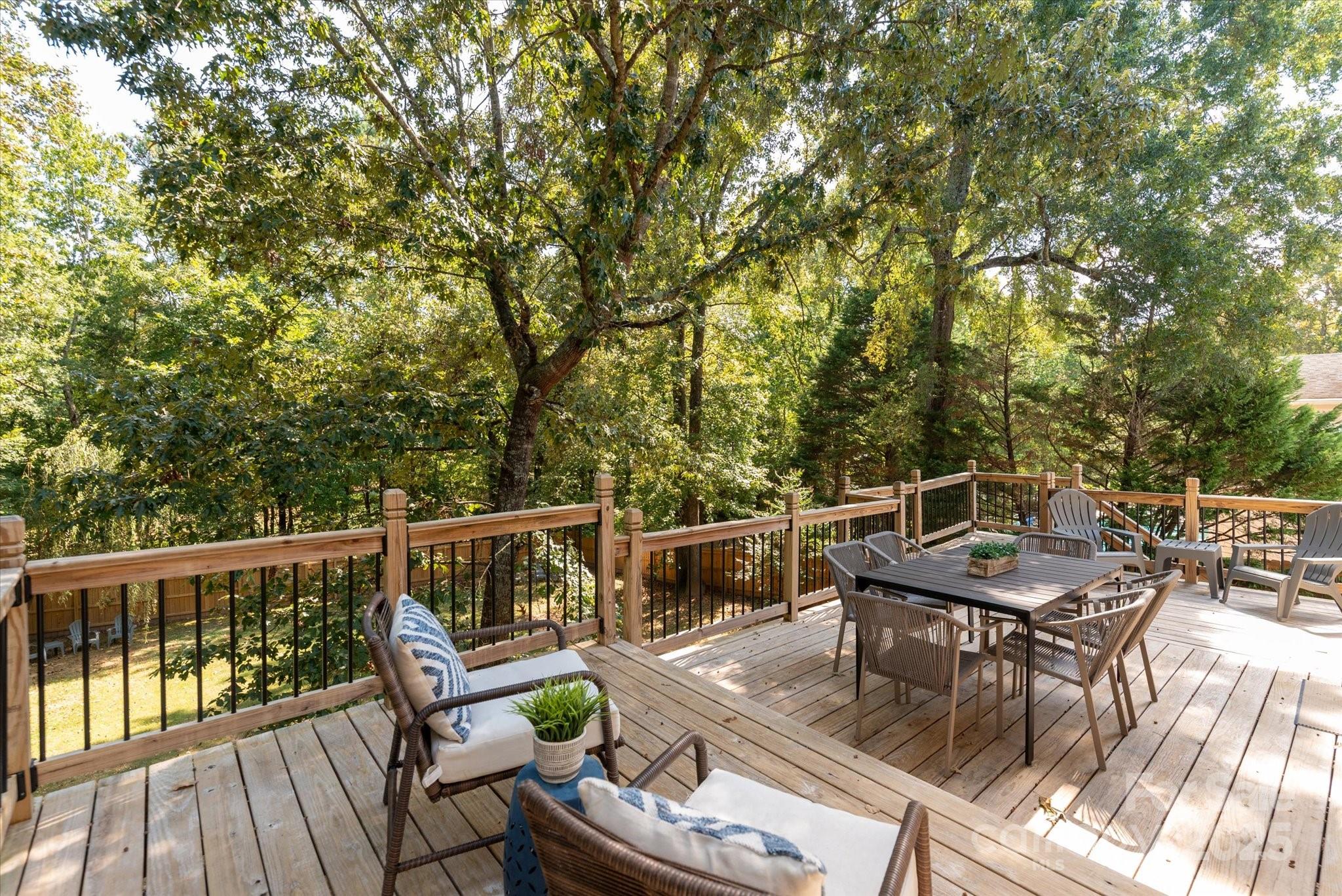 209 Whitegrove Drive Property Photo 17