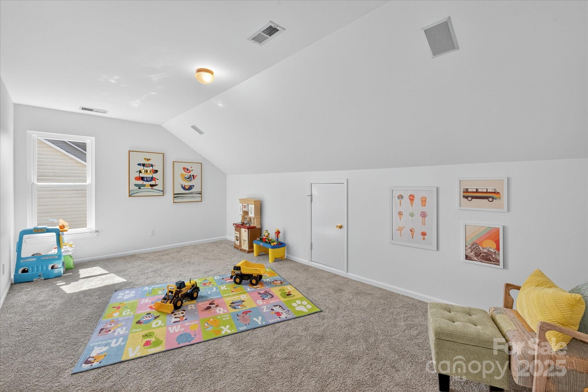 209 Whitegrove Drive Property Photo 31