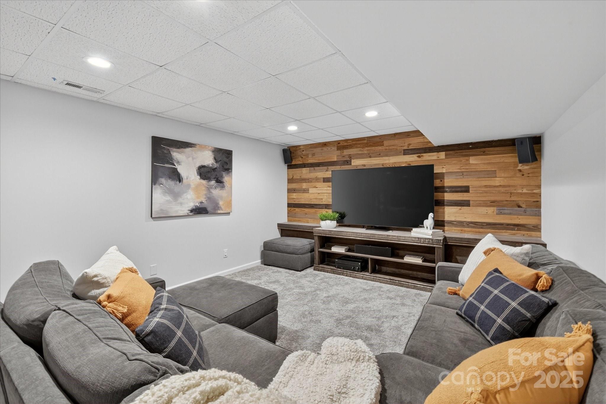 209 Whitegrove Drive Property Photo 39