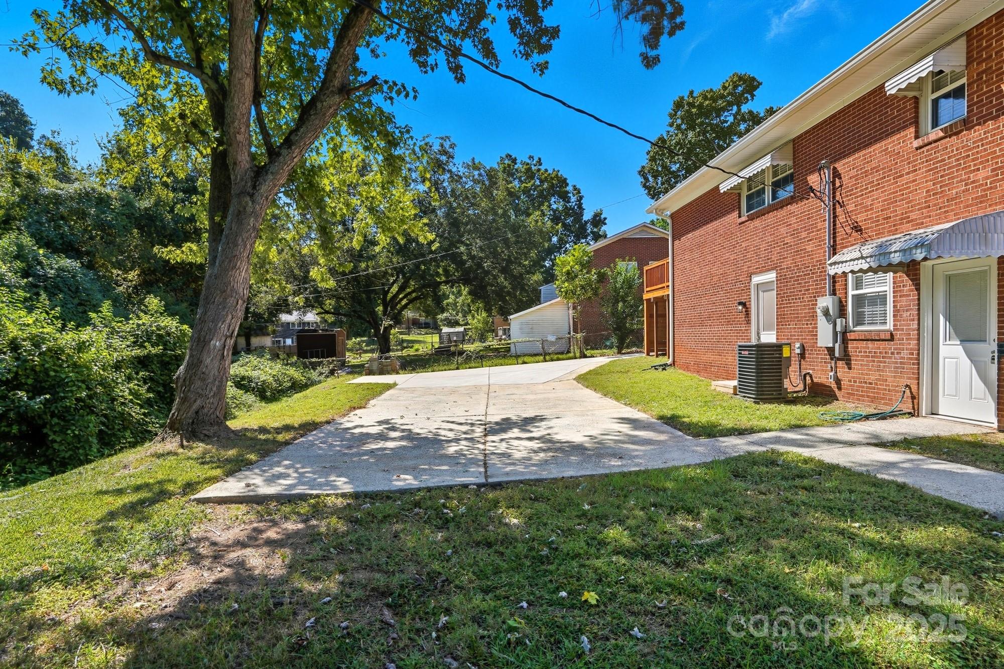 822 Yuma Street Property Photo 37