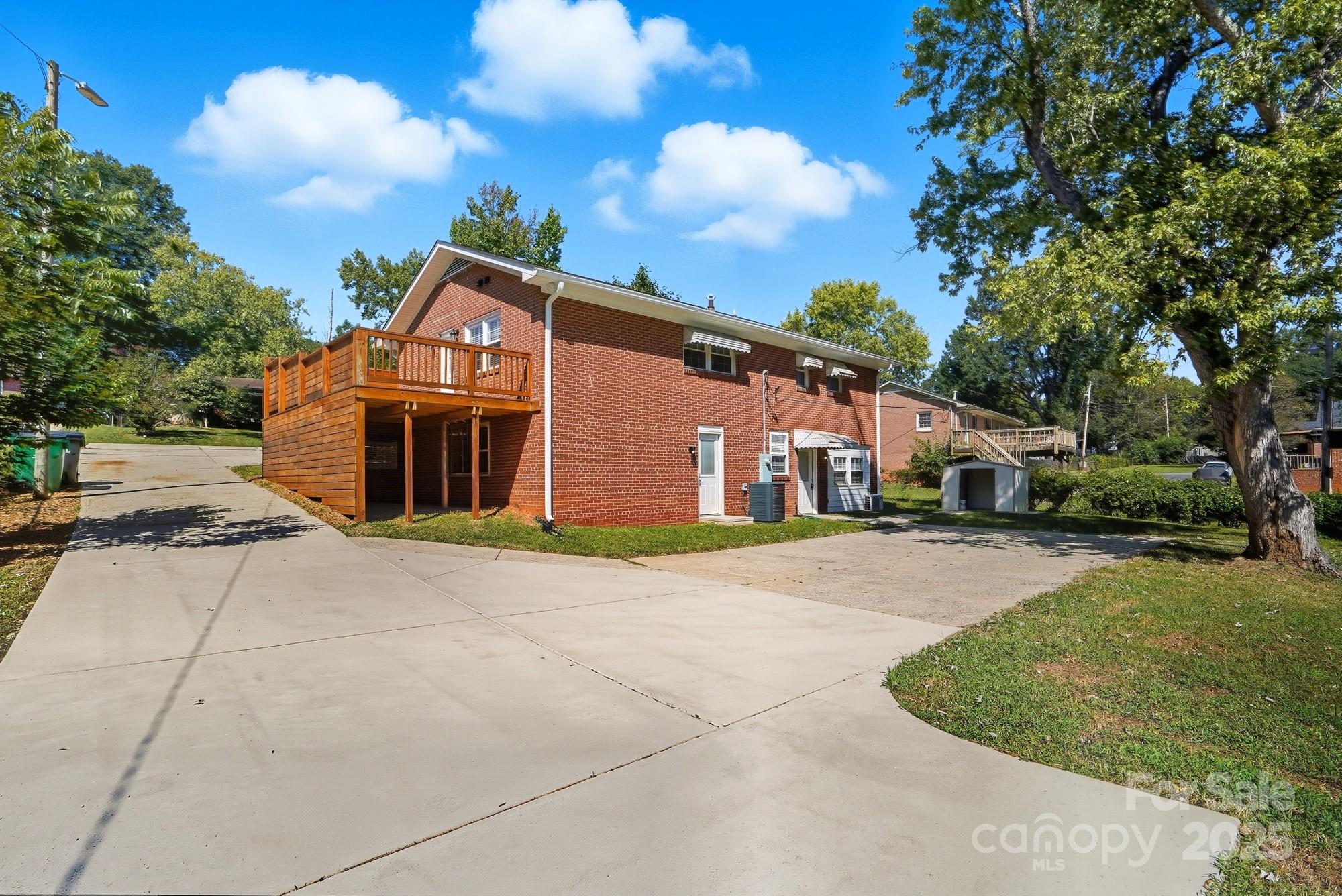 822 Yuma Street Property Photo 39