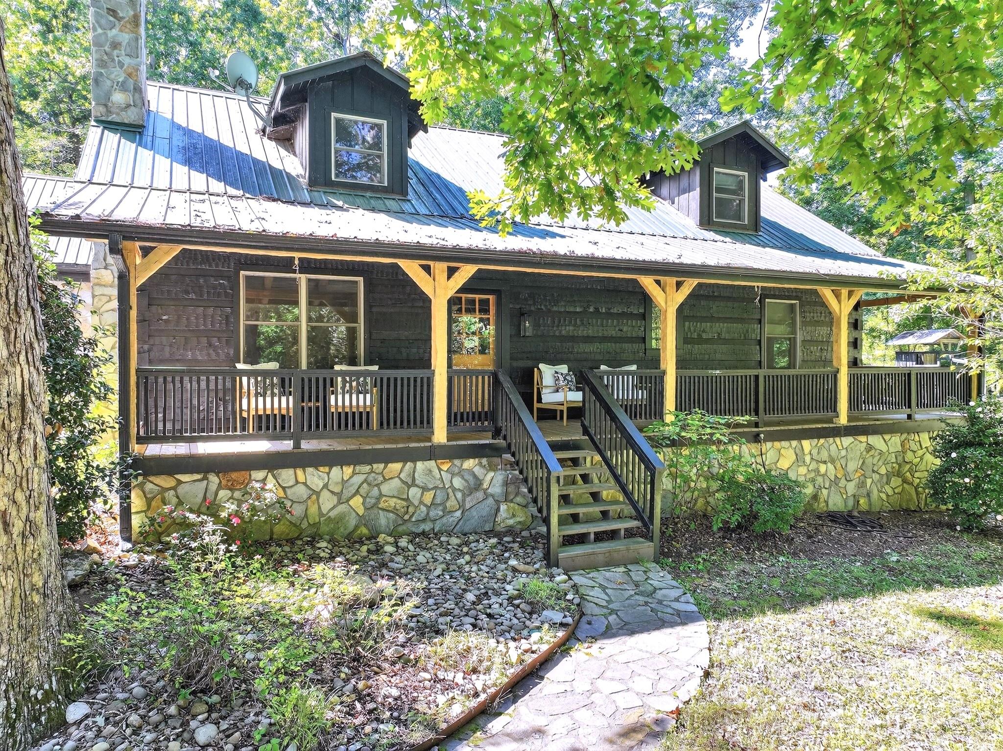 173 Backcreek Lane Property Photo 2