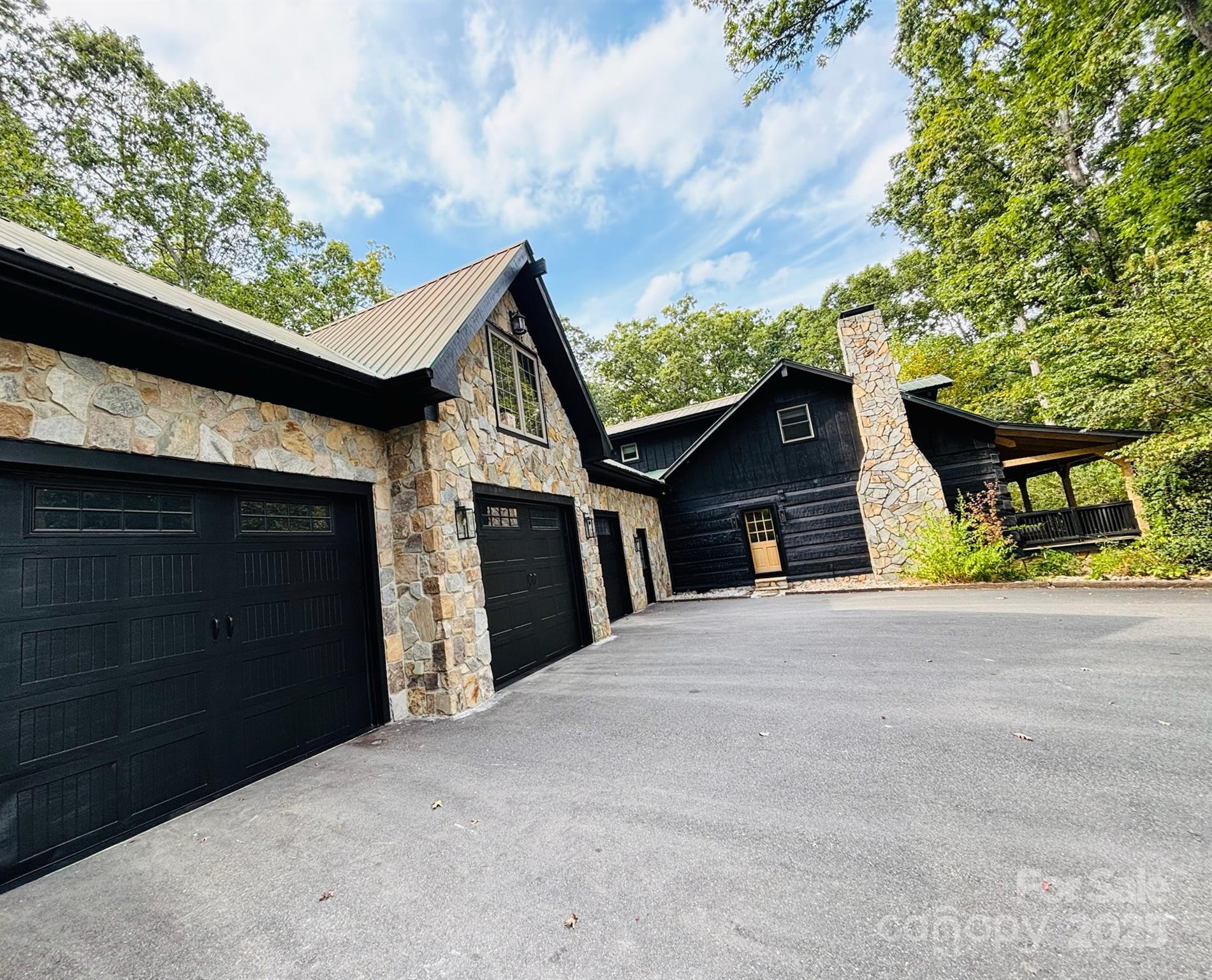 173 Backcreek Lane Property Photo 3