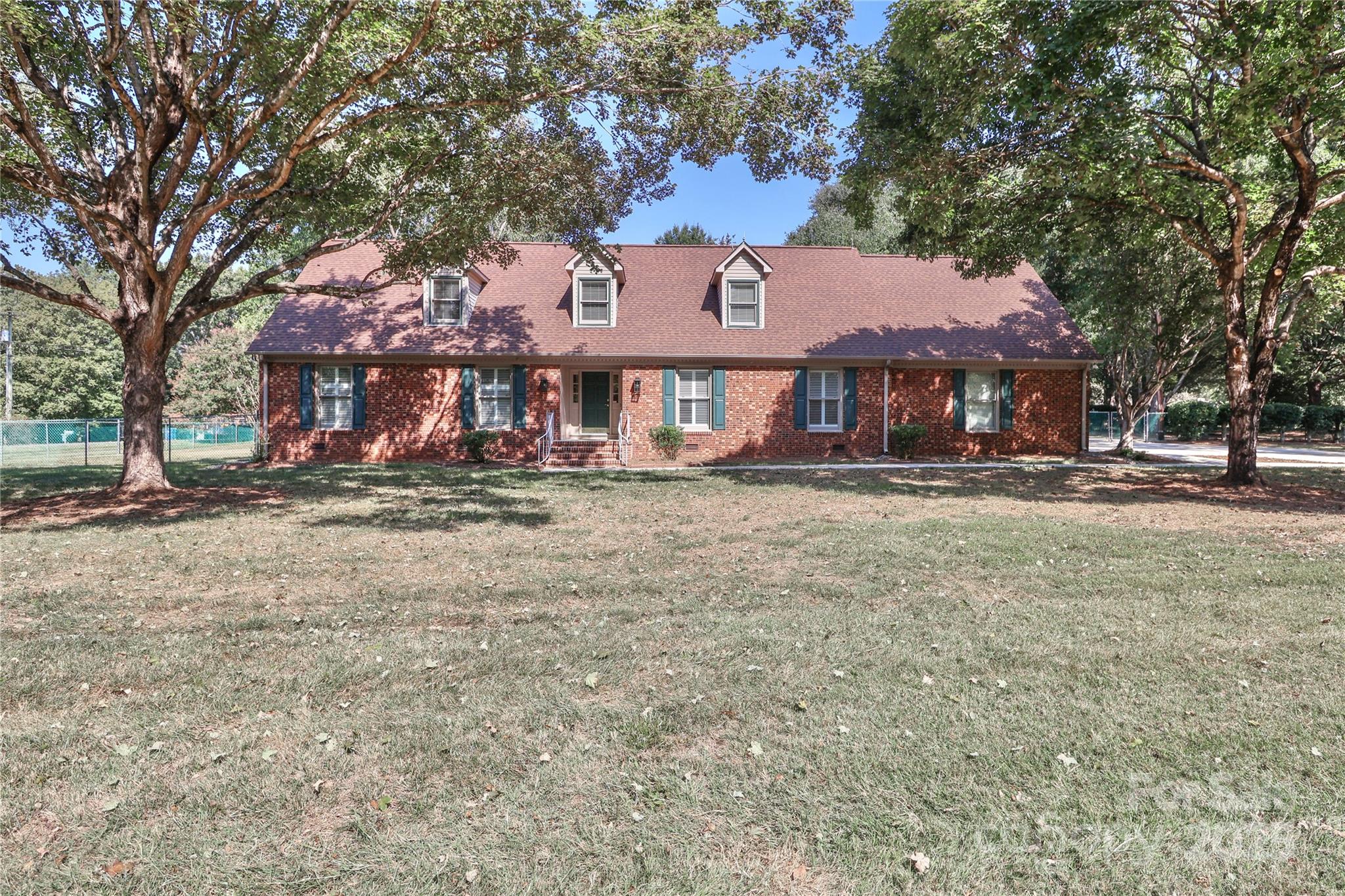 1051 Michael Avenue Property Photo 3
