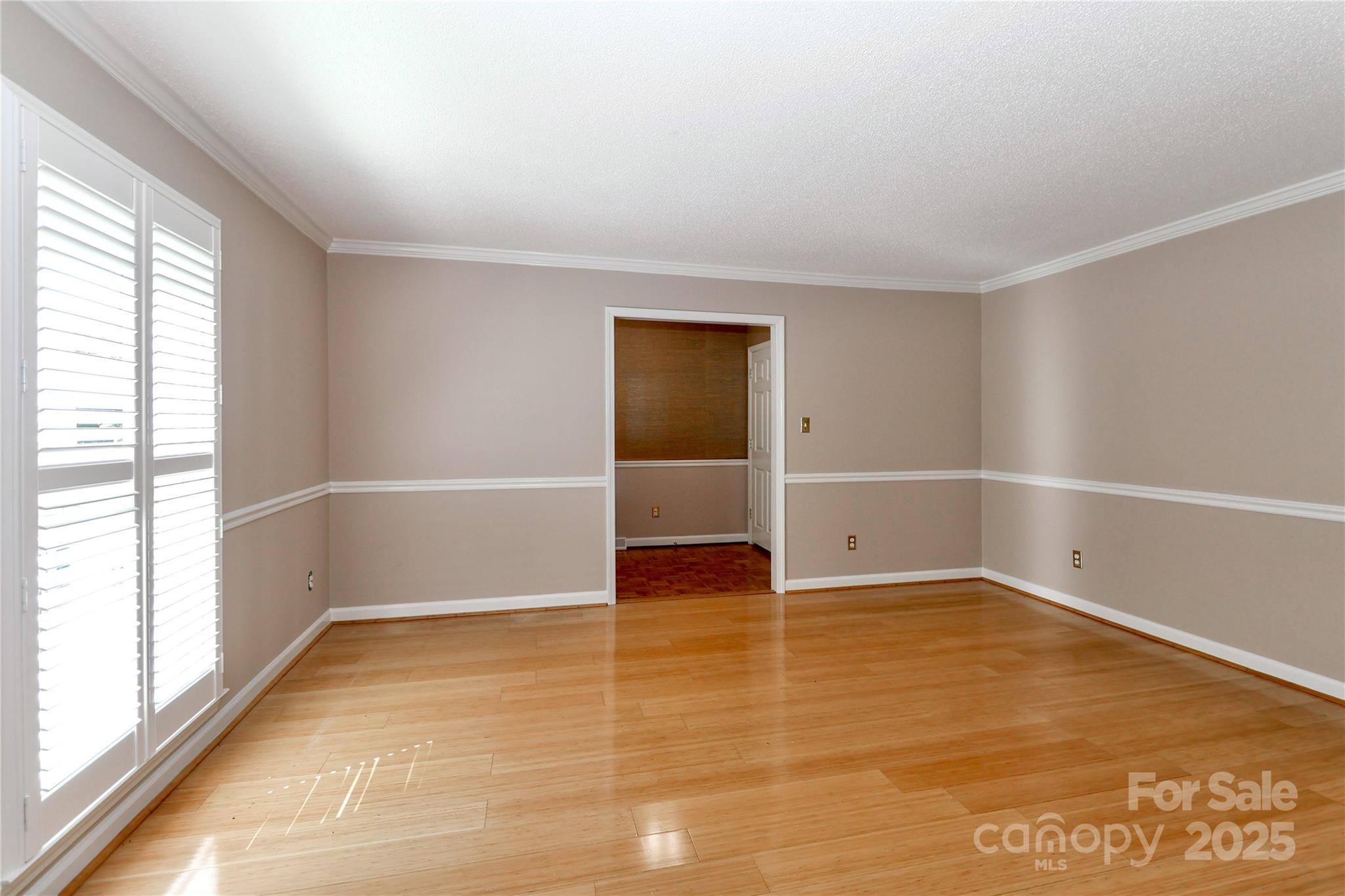 1051 Michael Avenue Property Photo 5