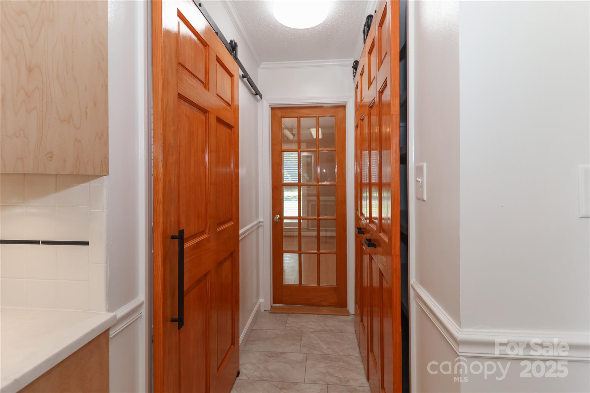 1051 Michael Avenue Property Photo 16
