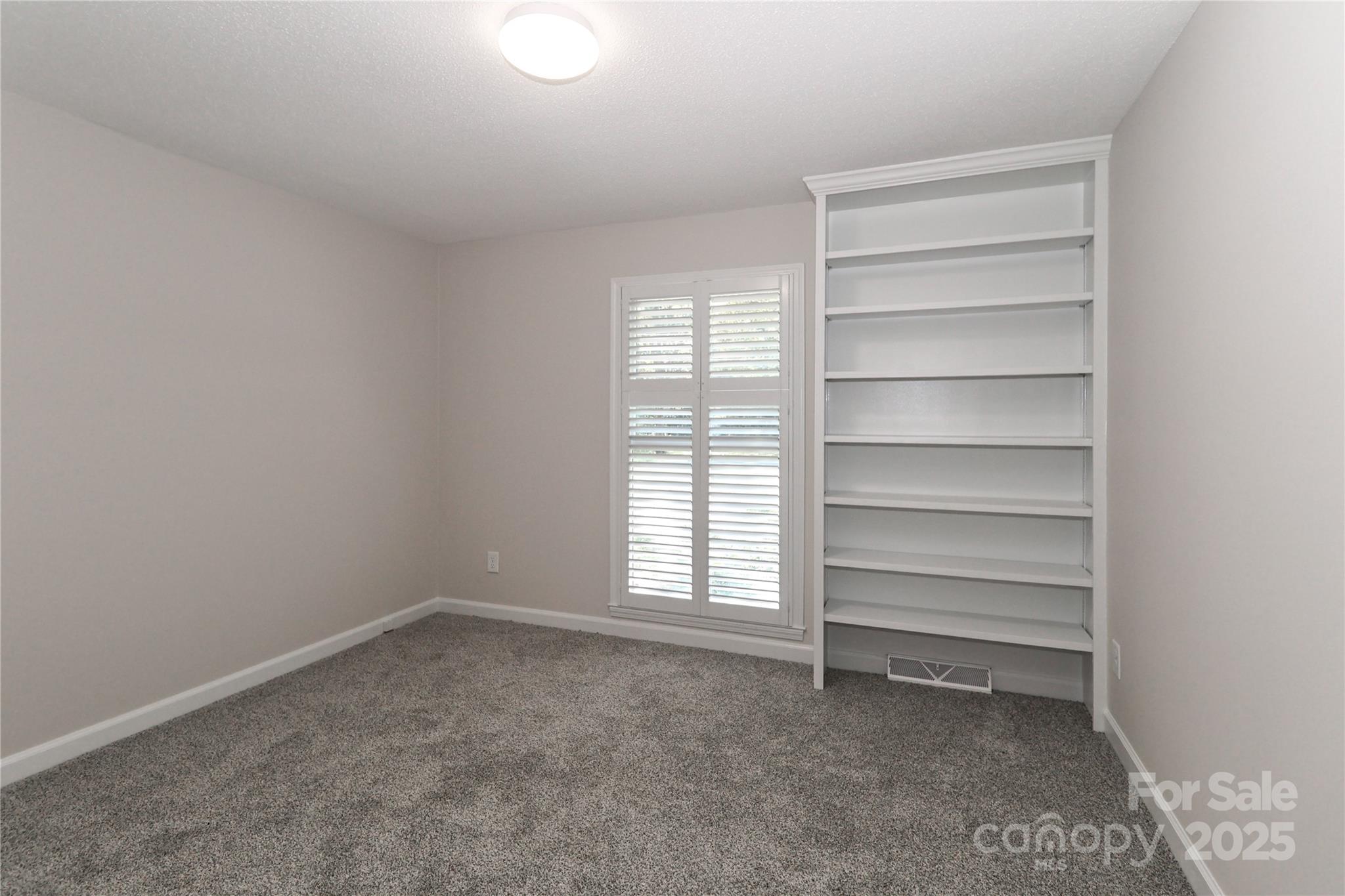 1051 Michael Avenue Property Photo 19