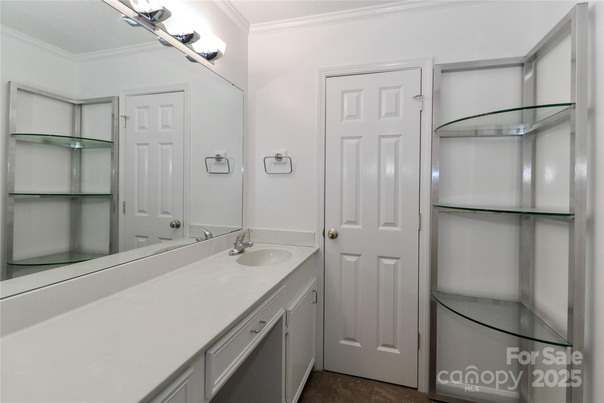 1051 Michael Avenue Property Photo 22