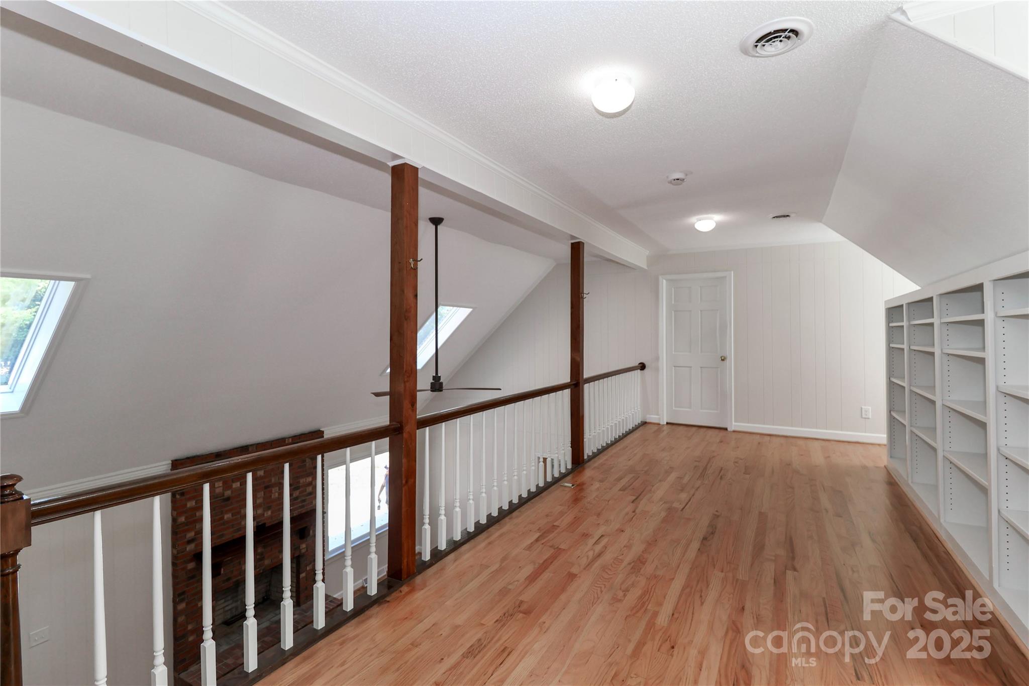 1051 Michael Avenue Property Photo 28