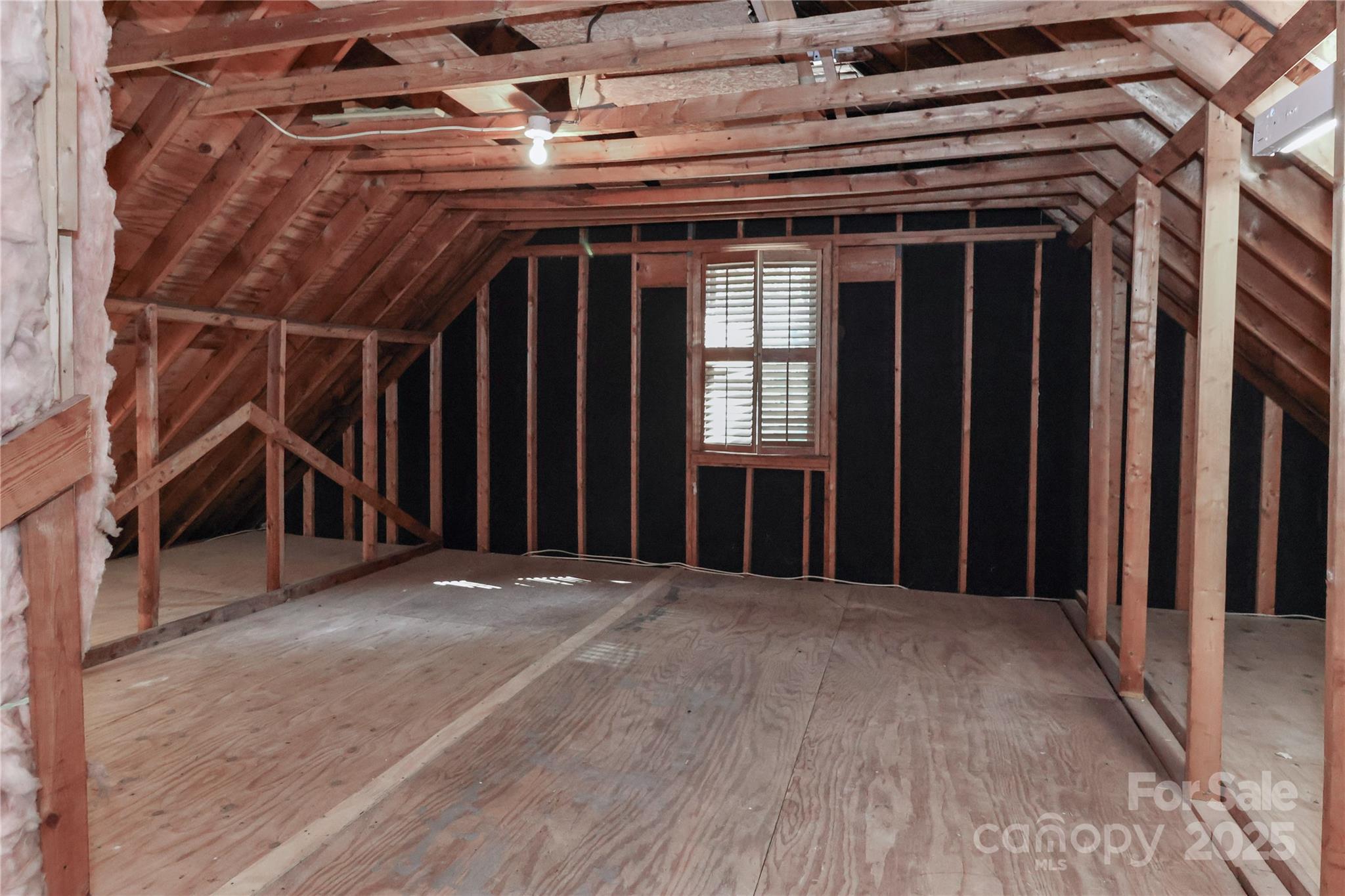 1051 Michael Avenue Property Photo 33