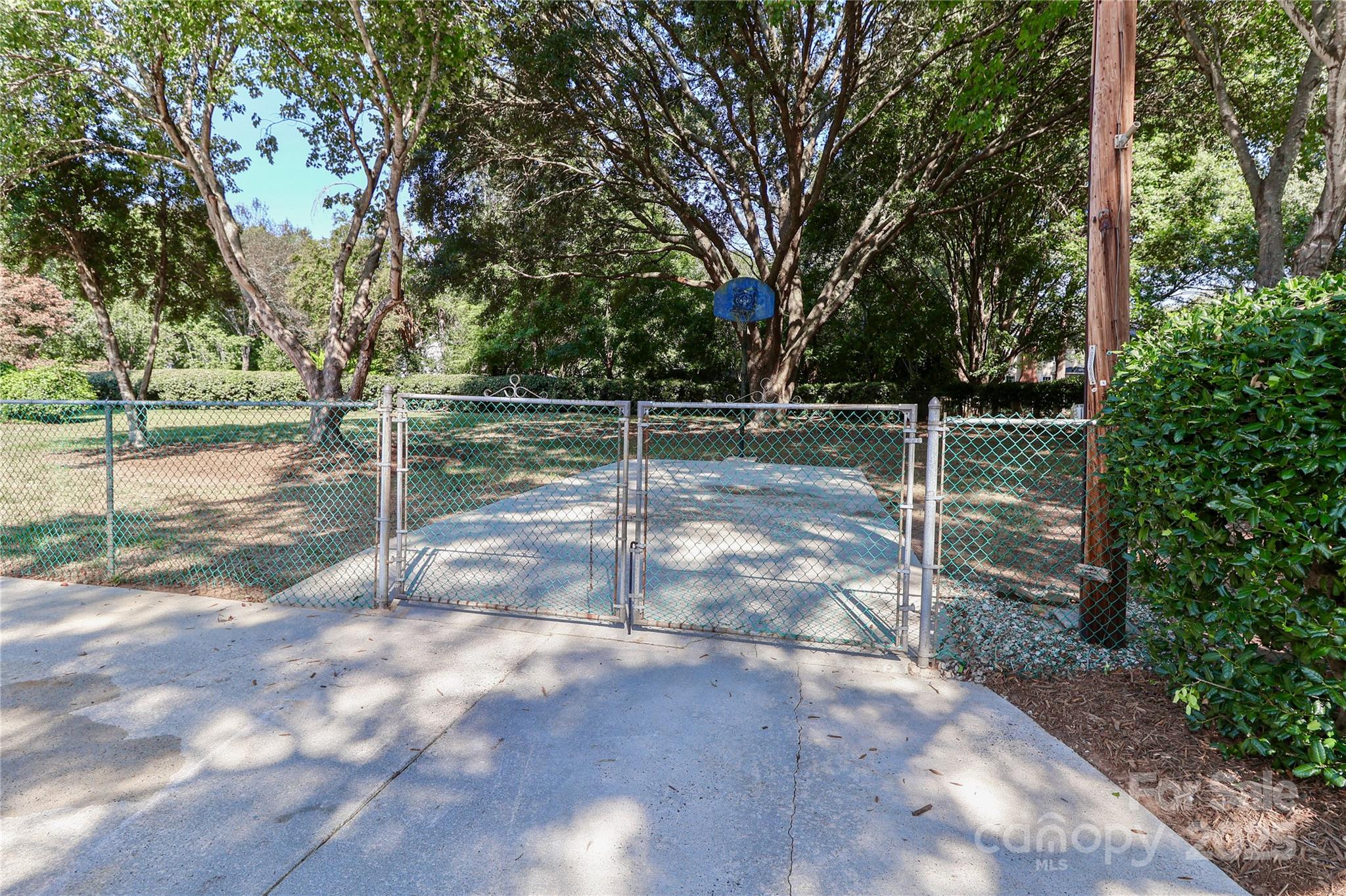 1051 Michael Avenue Property Photo 42