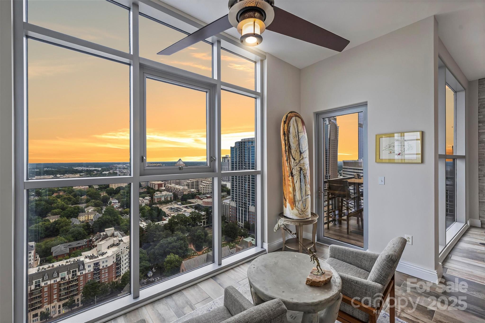 333 W Trade Street 2704 Property Photo 15