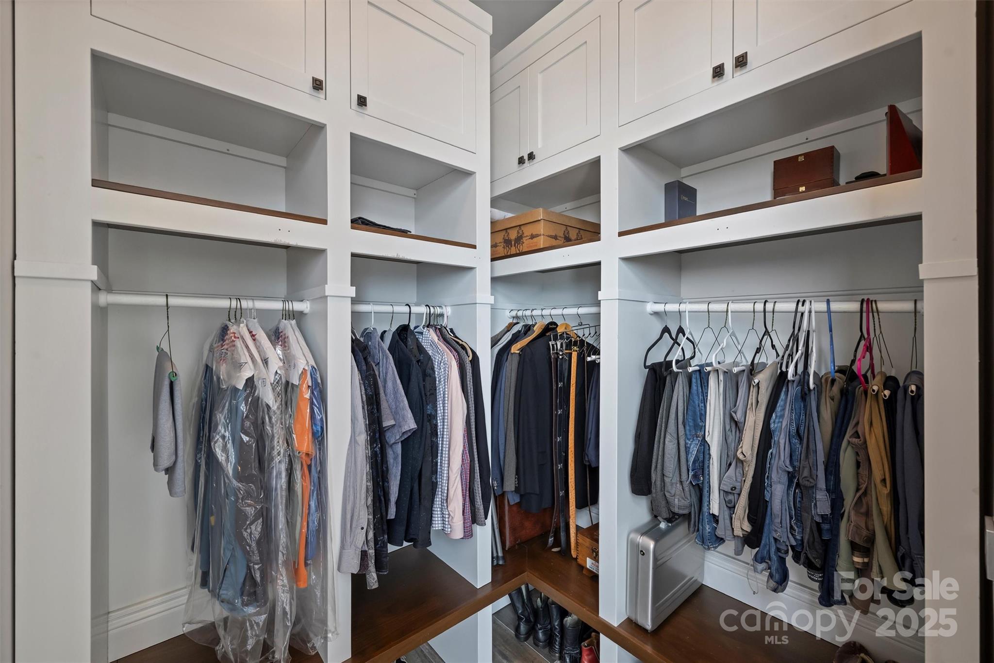 333 W Trade Street 2704 Property Photo 22