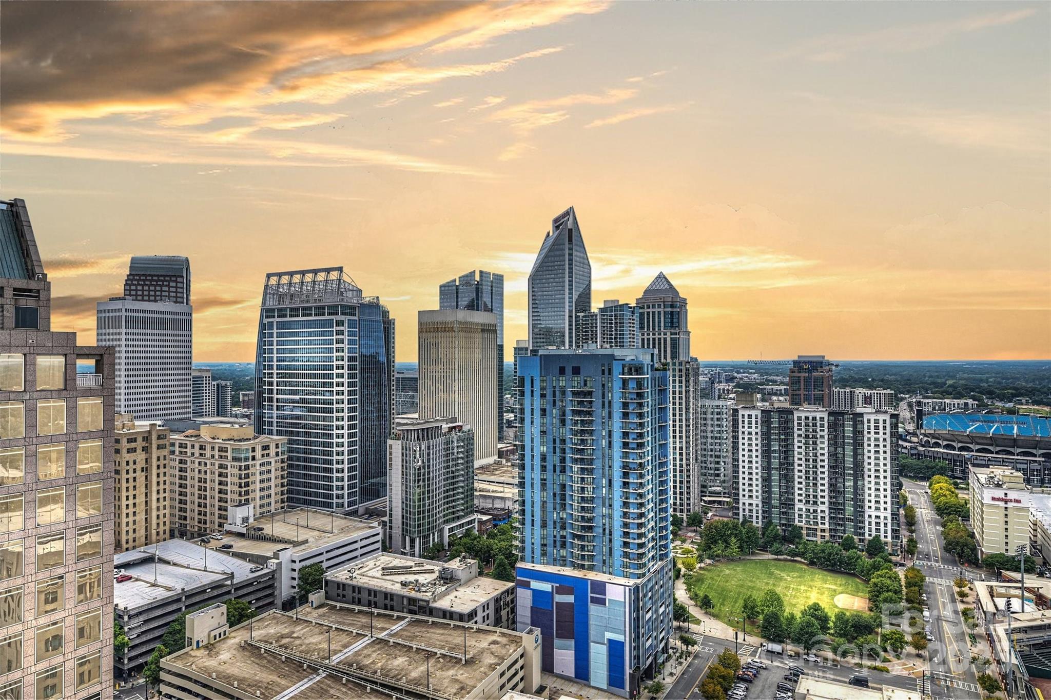 333 W Trade Street 2704 Property Photo 37