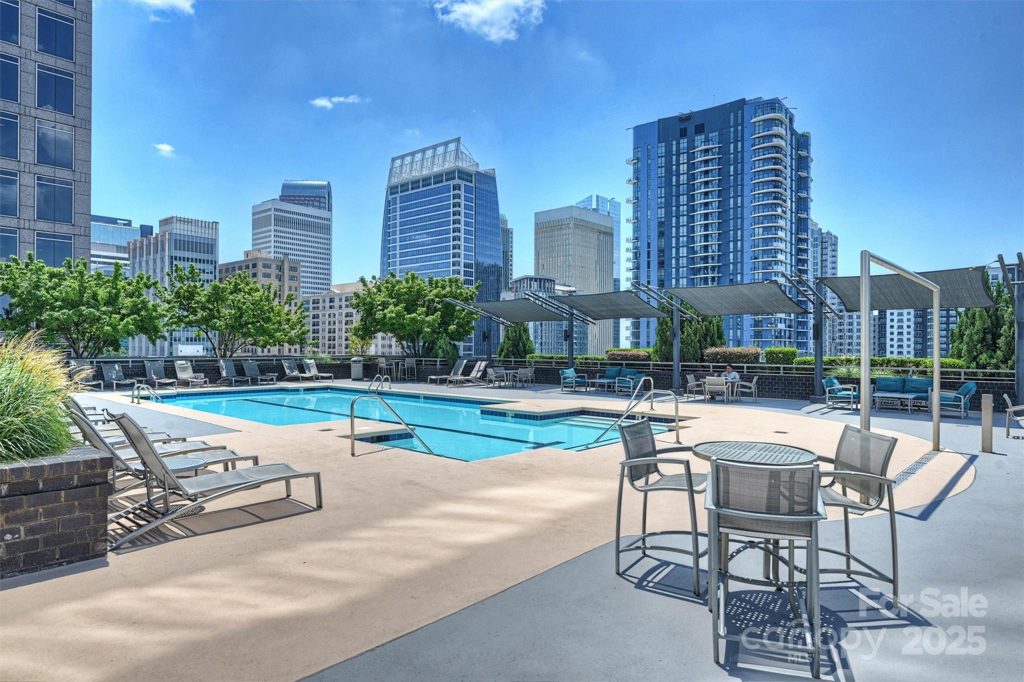 333 W Trade Street 2704 Property Photo 39