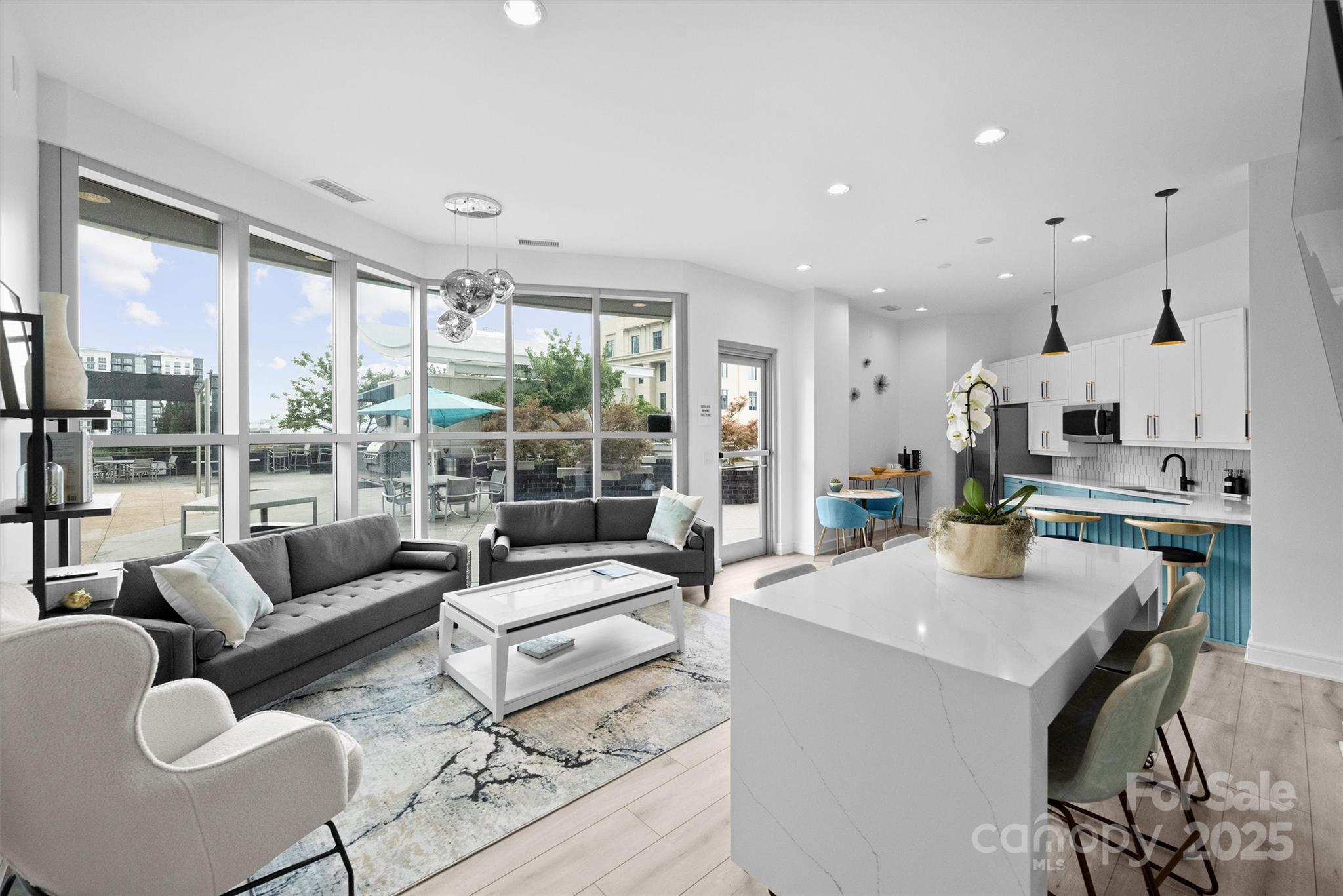 333 W Trade Street 2704 Property Photo 42