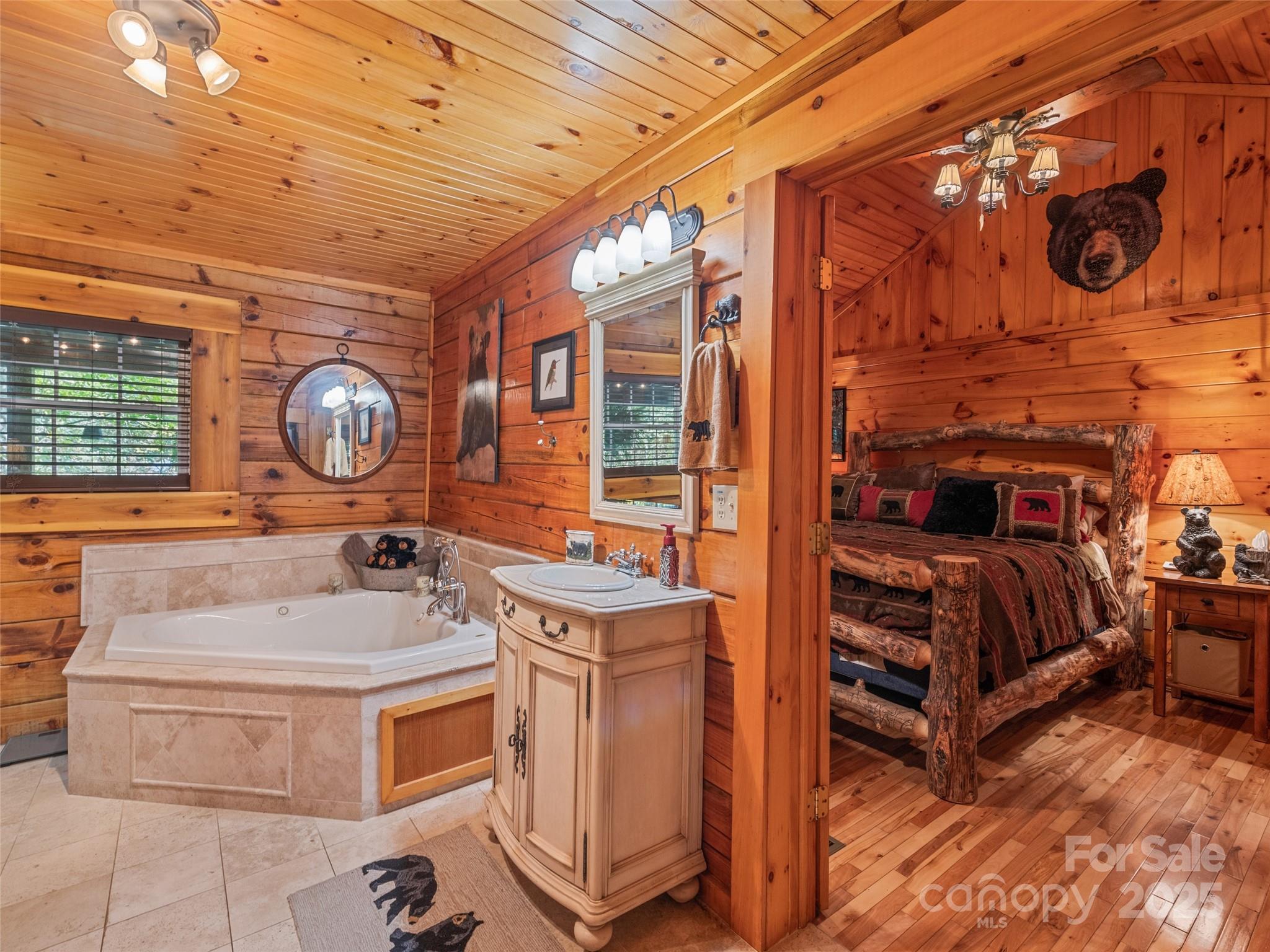 839 Wolf Laurel Drive Property Photo 24