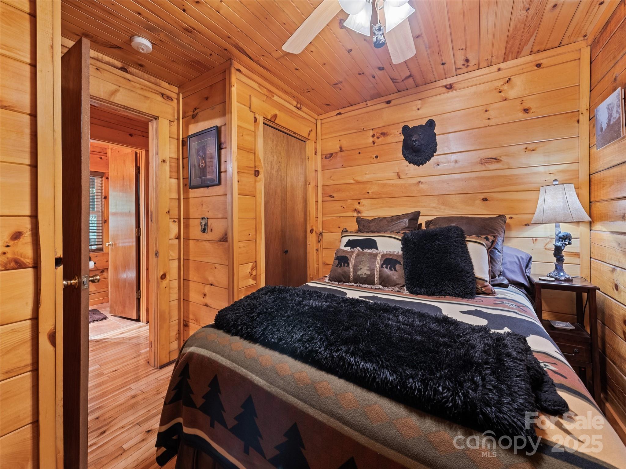 839 Wolf Laurel Drive Property Photo 29