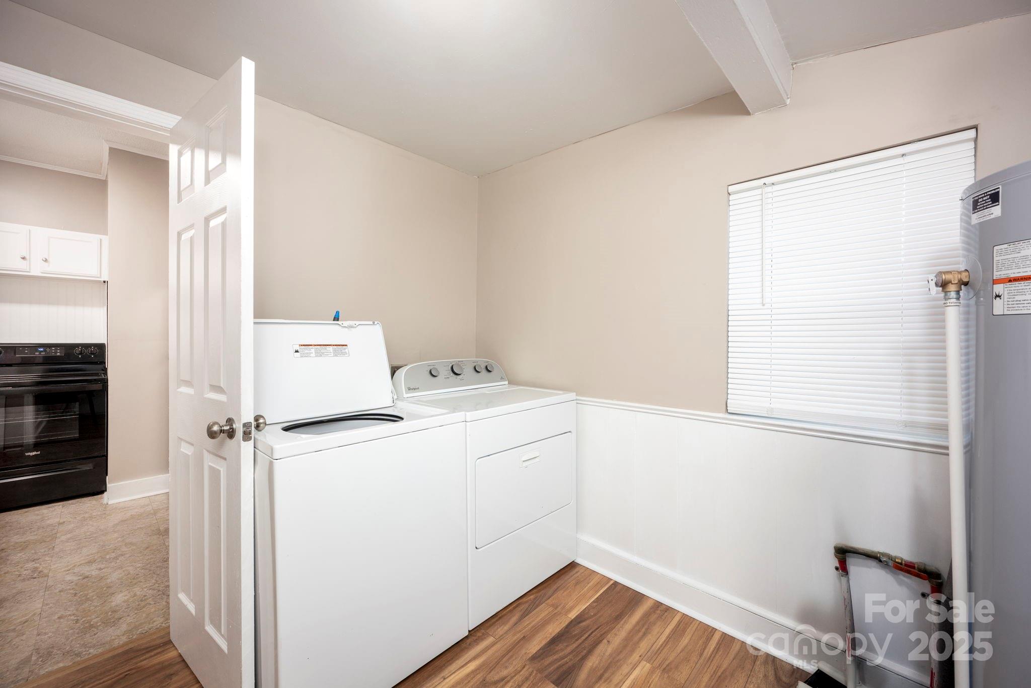 301 S Spruce Street Property Photo 18