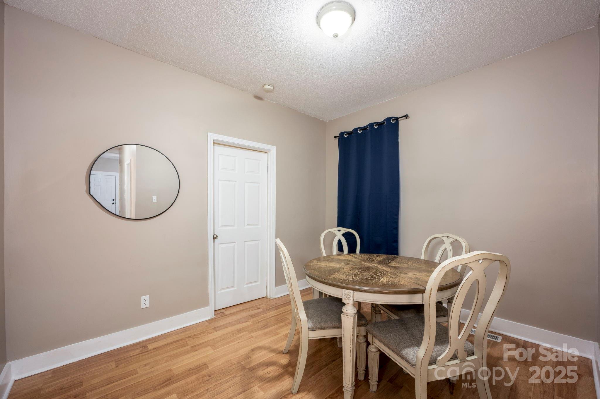 301 S Spruce Street Property Photo 20