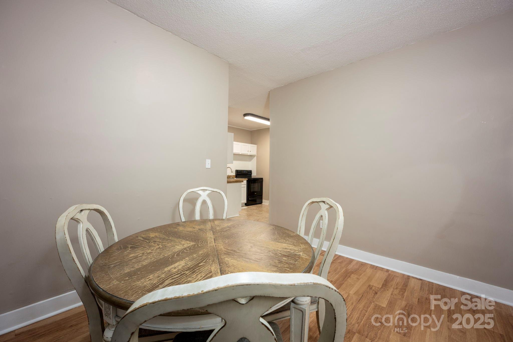 301 S Spruce Street Property Photo 22