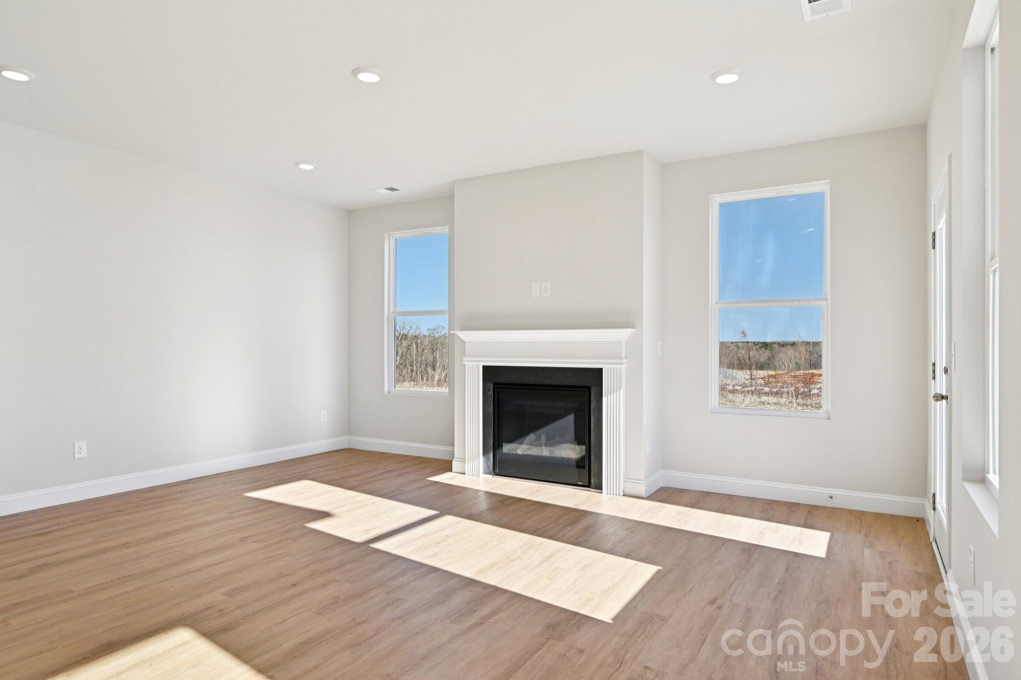 612 Banter Lane 32 Property Photo 6
