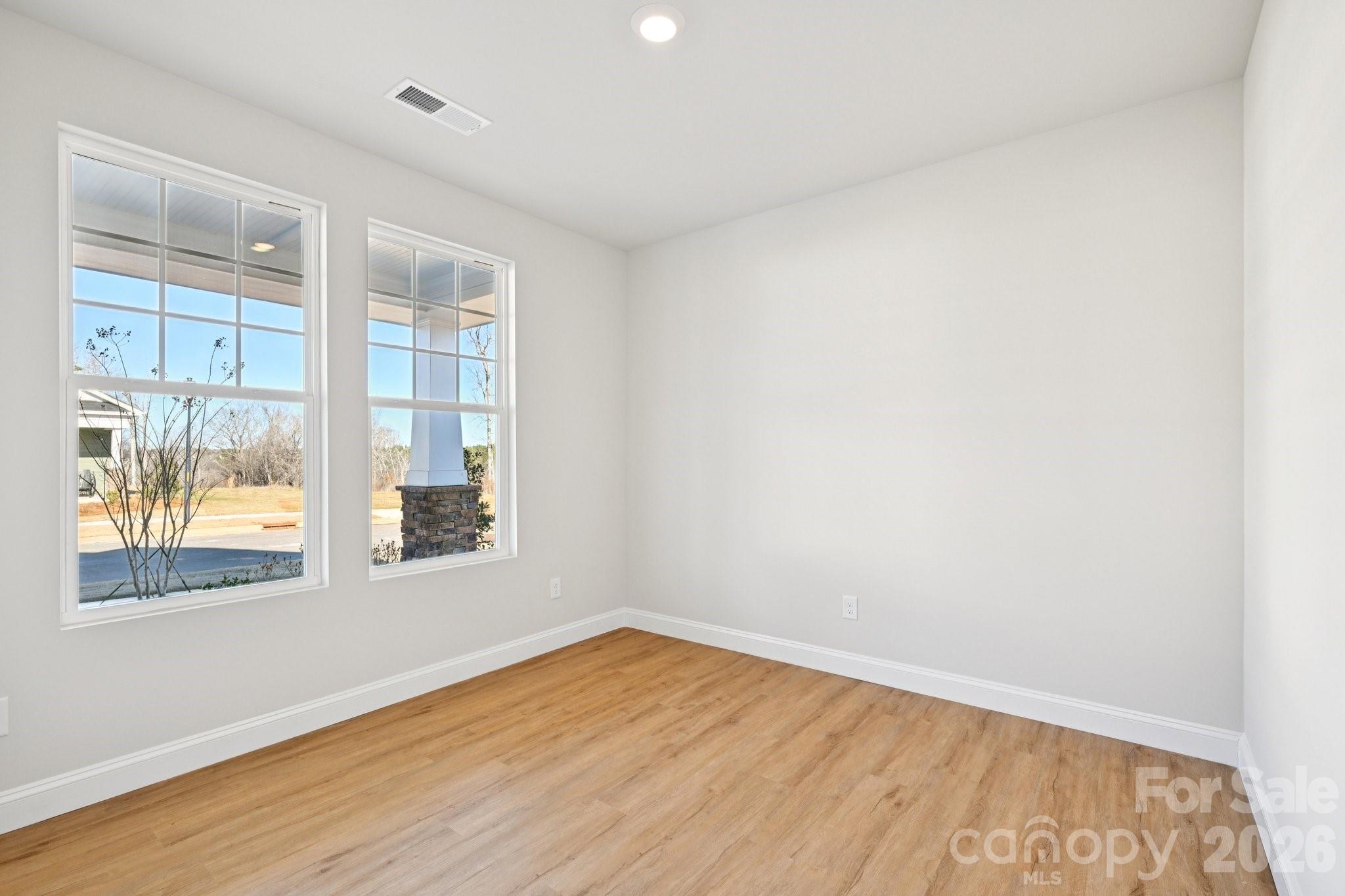 612 Banter Lane 32 Property Photo 27