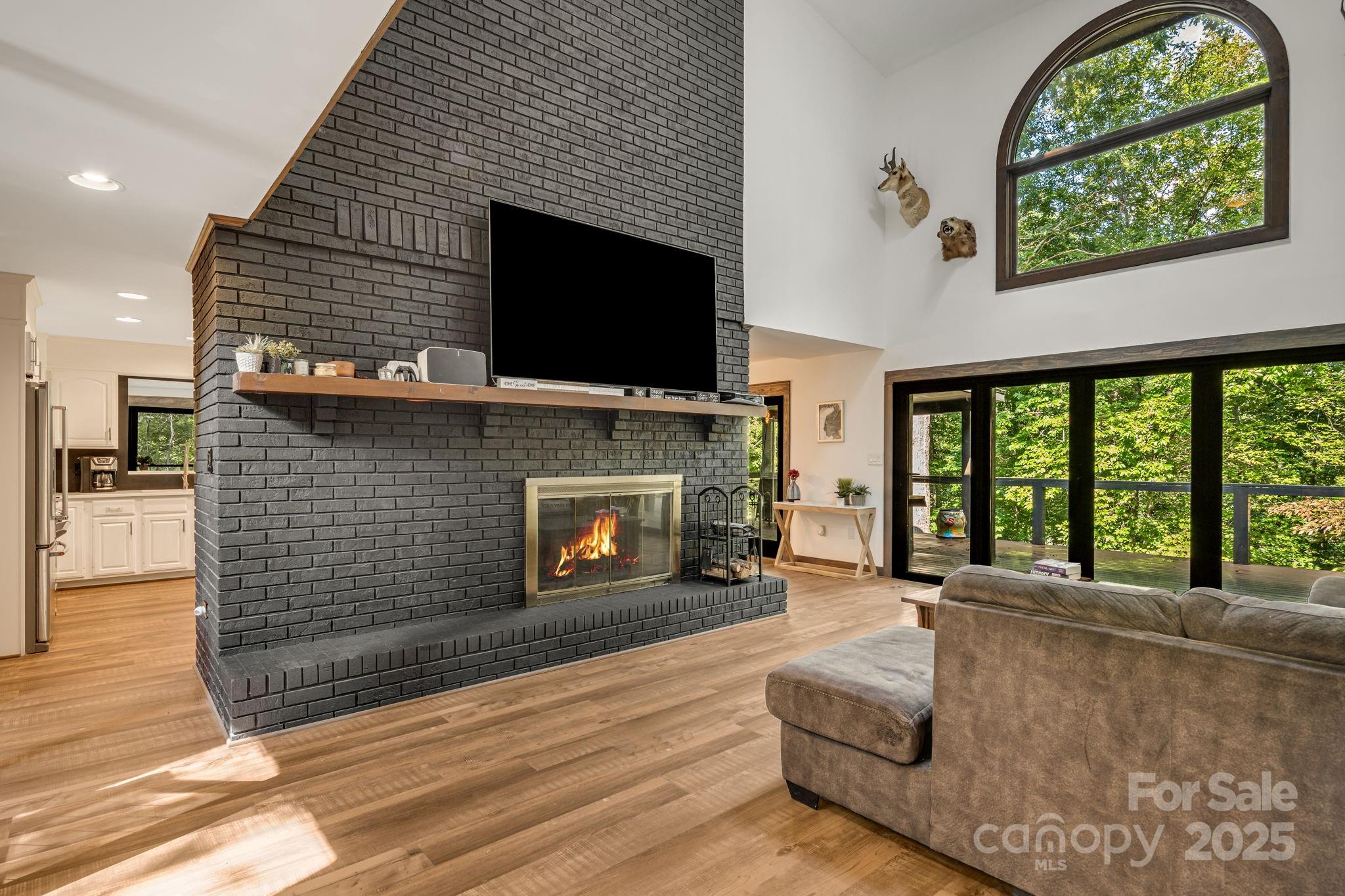 131 Jonadel Court Property Photo 8