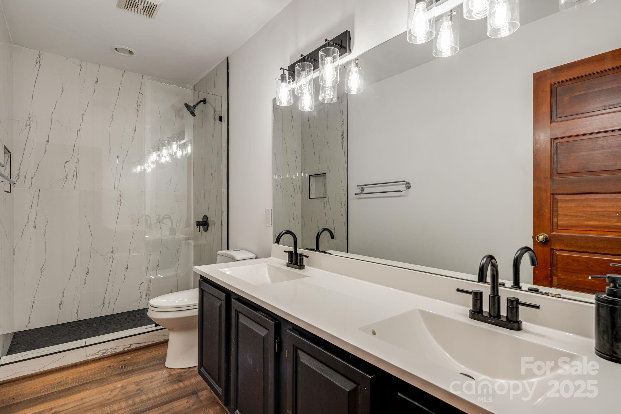 131 Jonadel Court Property Photo 22