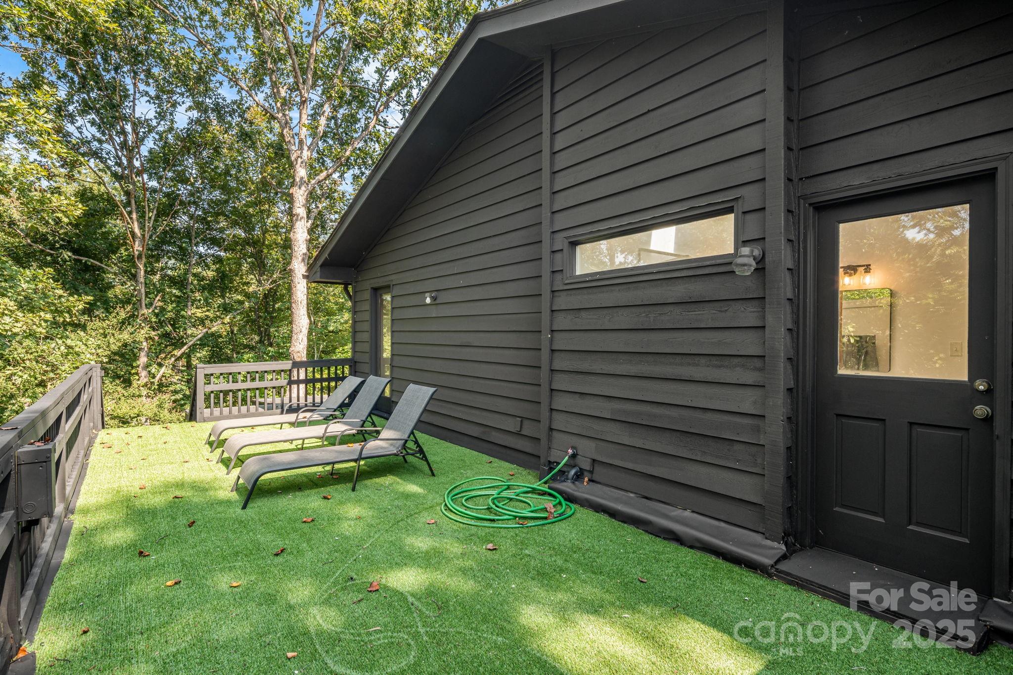 131 Jonadel Court Property Photo 29