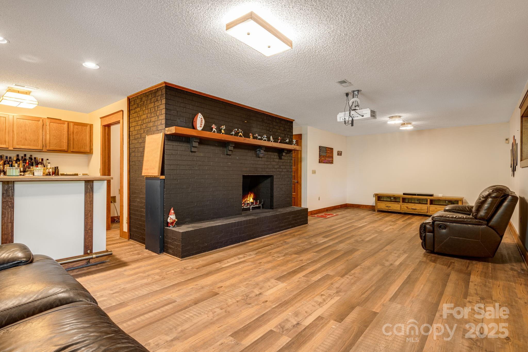 131 Jonadel Court Property Photo 37
