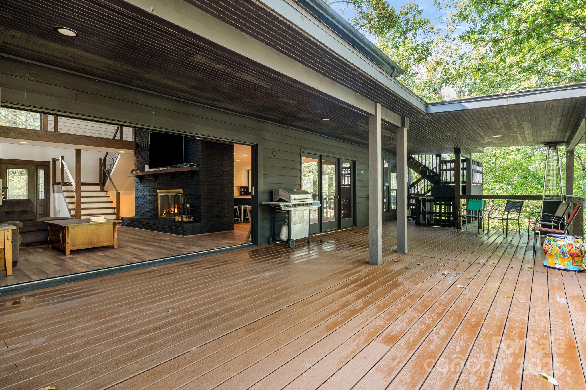 131 Jonadel Court Property Photo 40