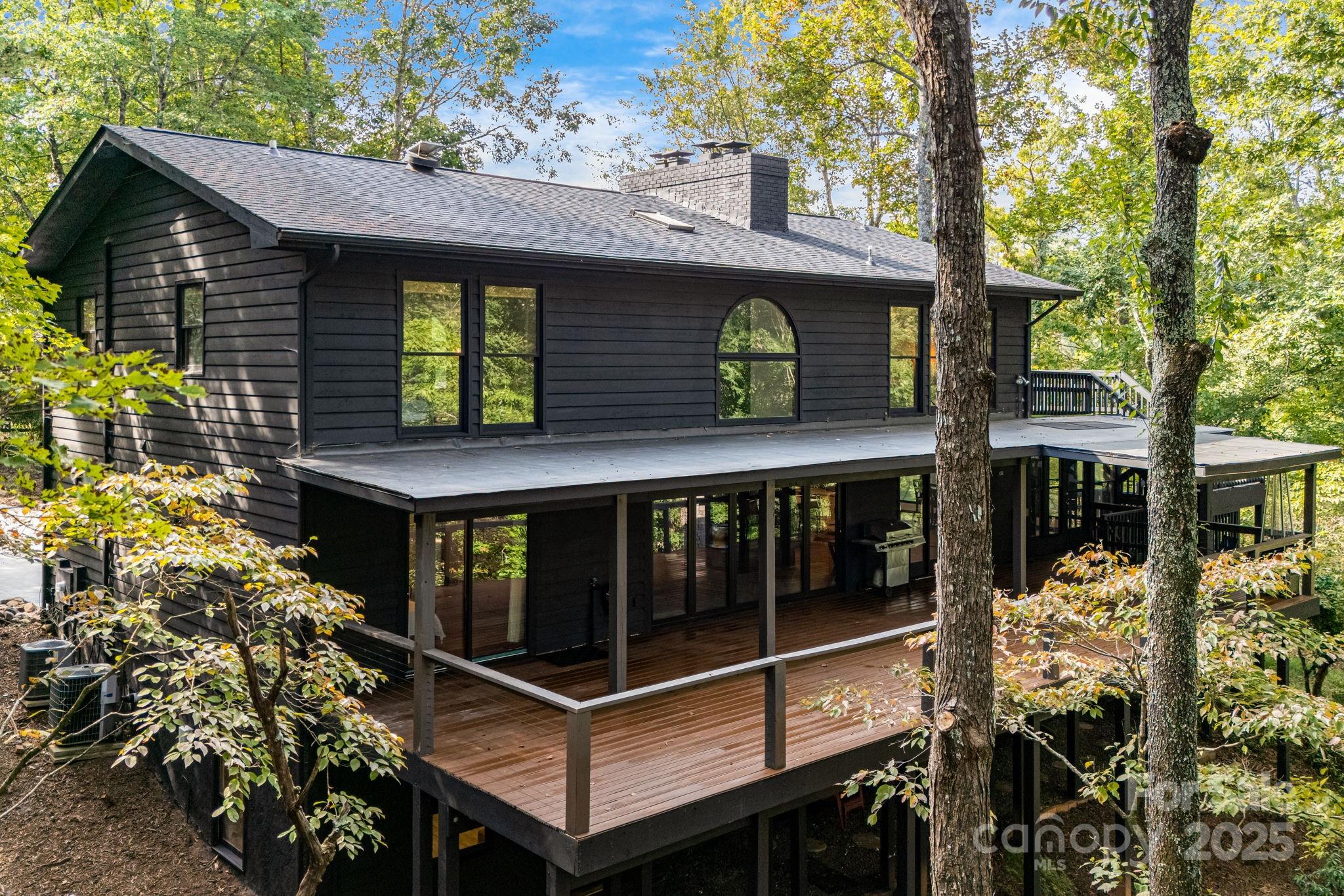 131 Jonadel Court Property Photo 41